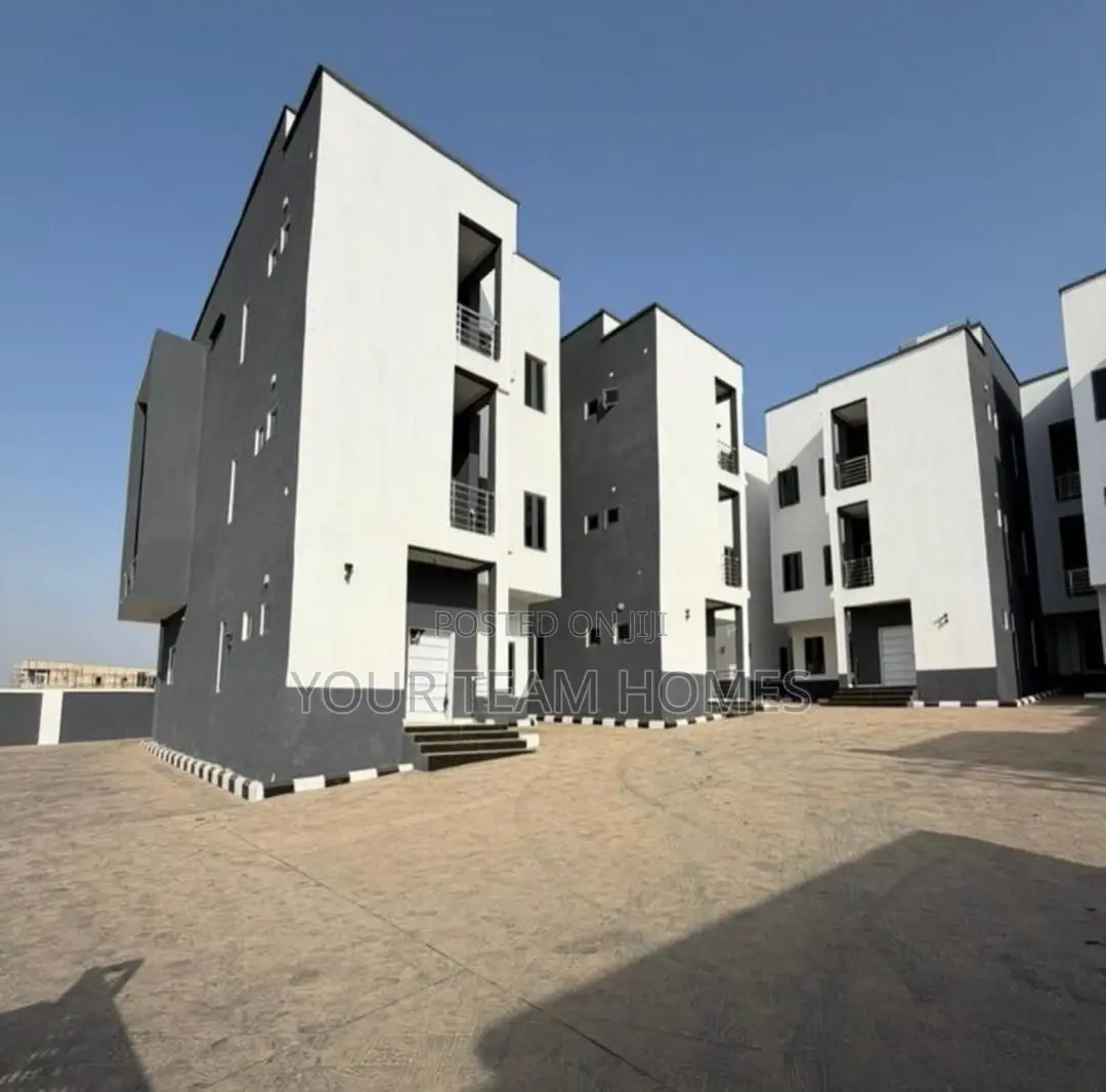 5bdrm Townhouse/Terrace in Guzape for sale in Guzape District