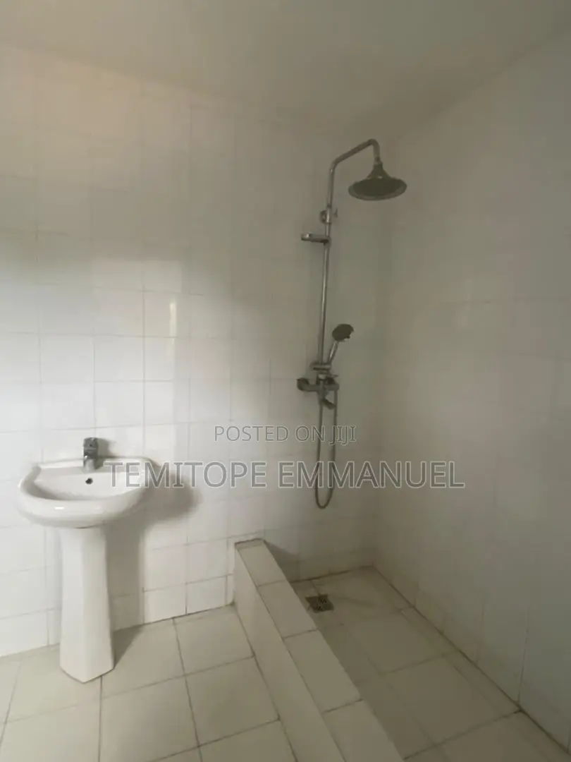 Furnished 4bdrm Apartment in Victoria Island for rent in Victoria Island