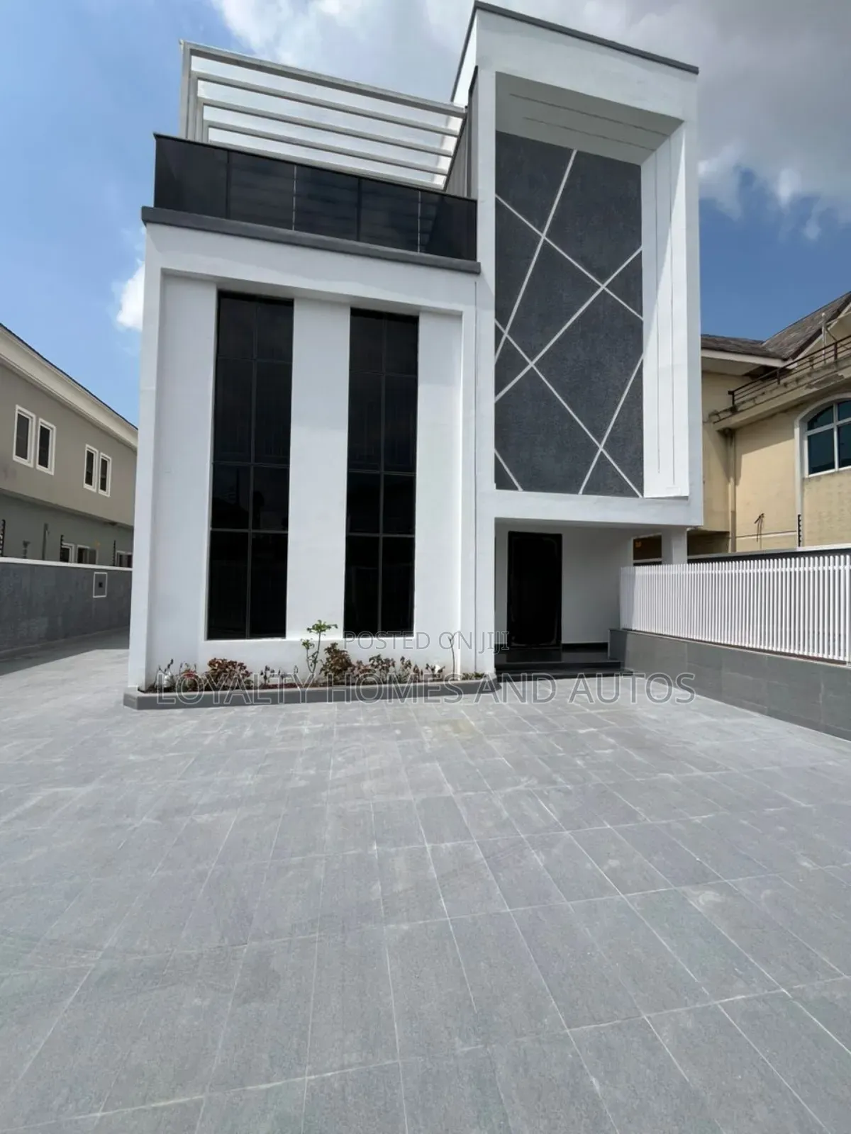 Furnished 5bdrm Duplex in Lekki Phase 1 for sale in Lekki Phase 1