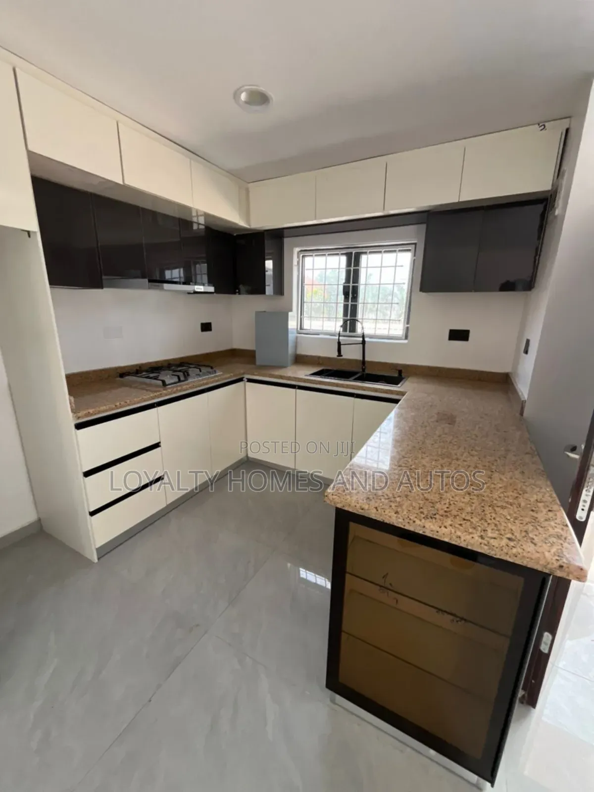 Furnished 5bdrm Duplex in Lekki Phase 1 for sale in Lekki Phase 1