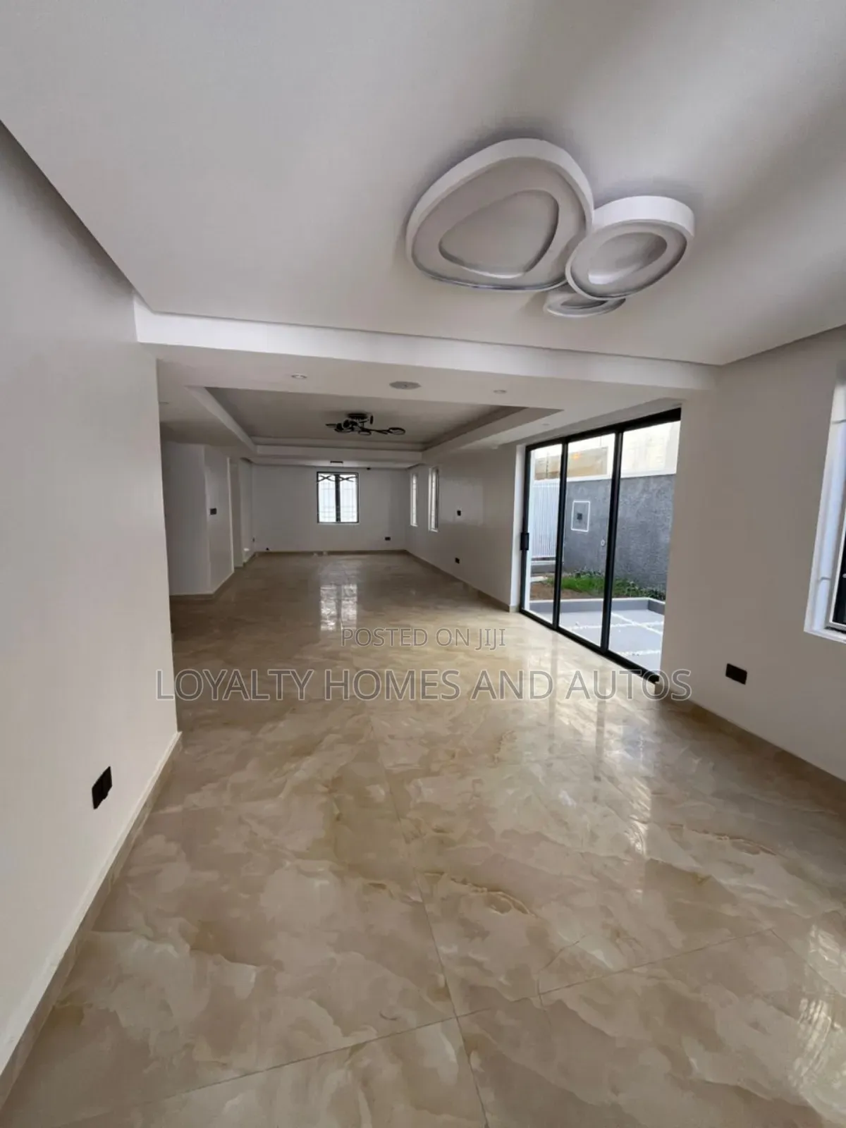 Furnished 5bdrm Duplex in Lekki Phase 1 for sale in Lekki Phase 1