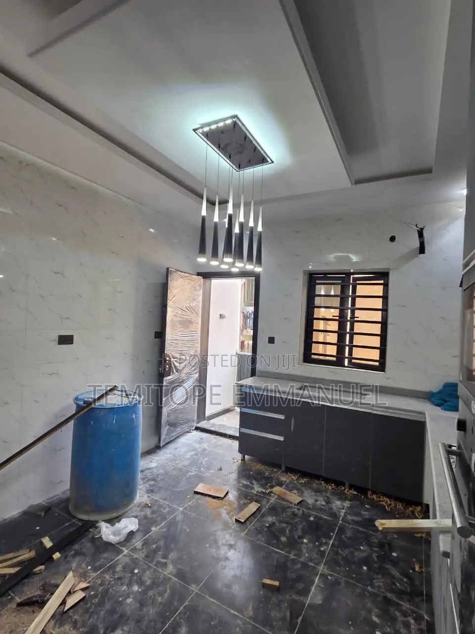 Furnished 5bdrm Apartment in Ajao Estate, Airport, Ikeja for sale in Ikeja