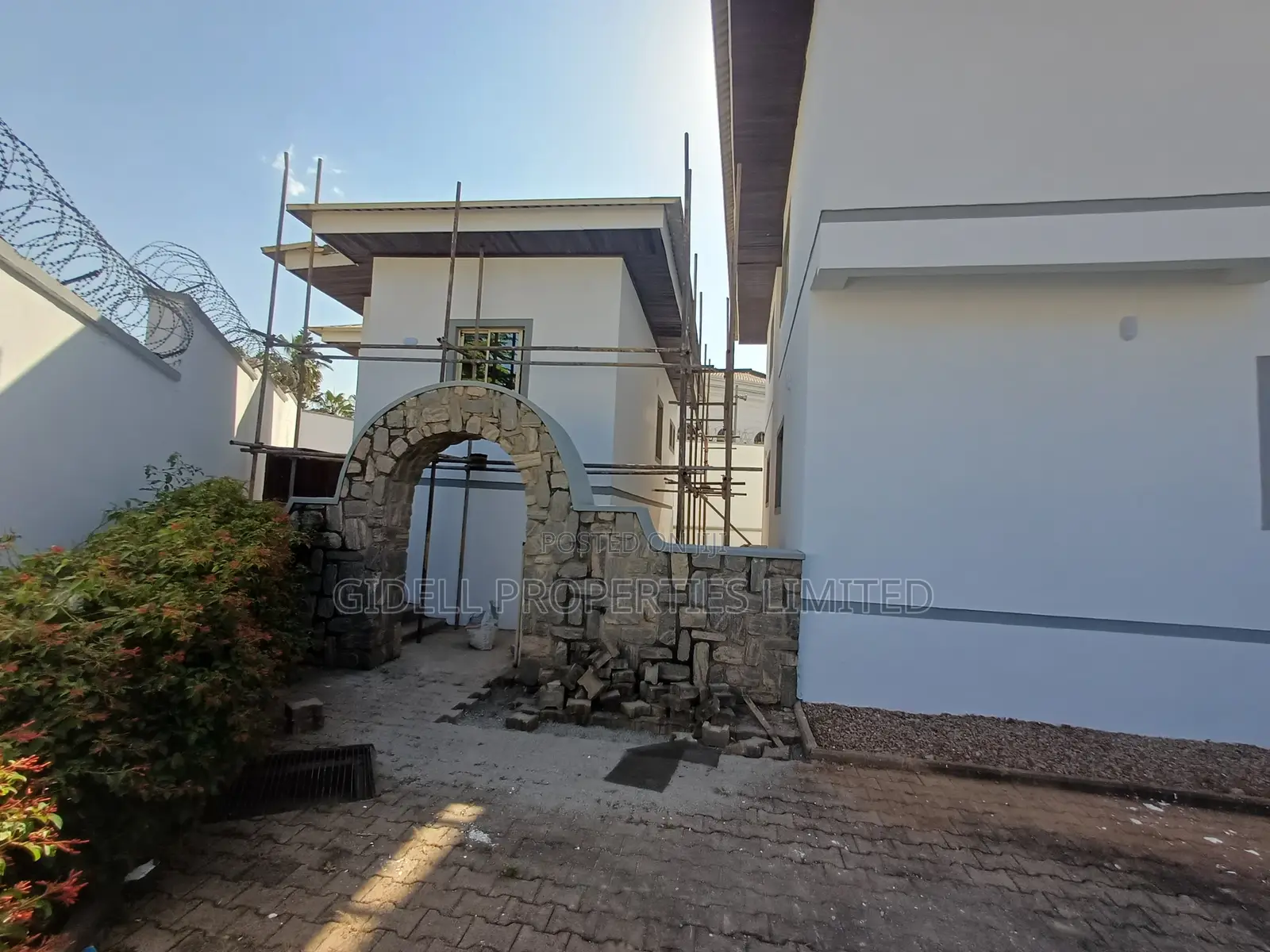 6bdrm Duplex in Maitama for sale in Maitama