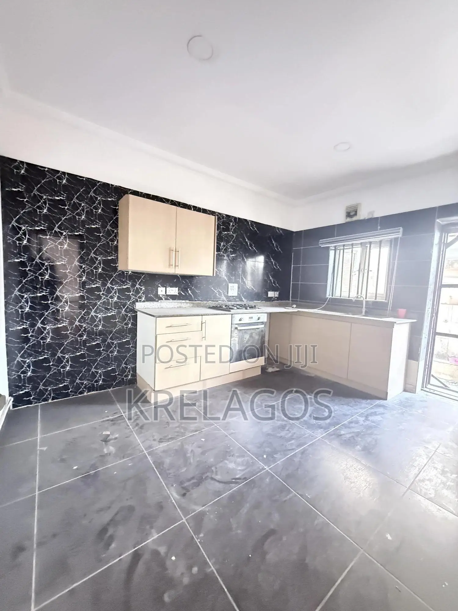 4bdrm Duplex in Osapa london for sale in Osapa london