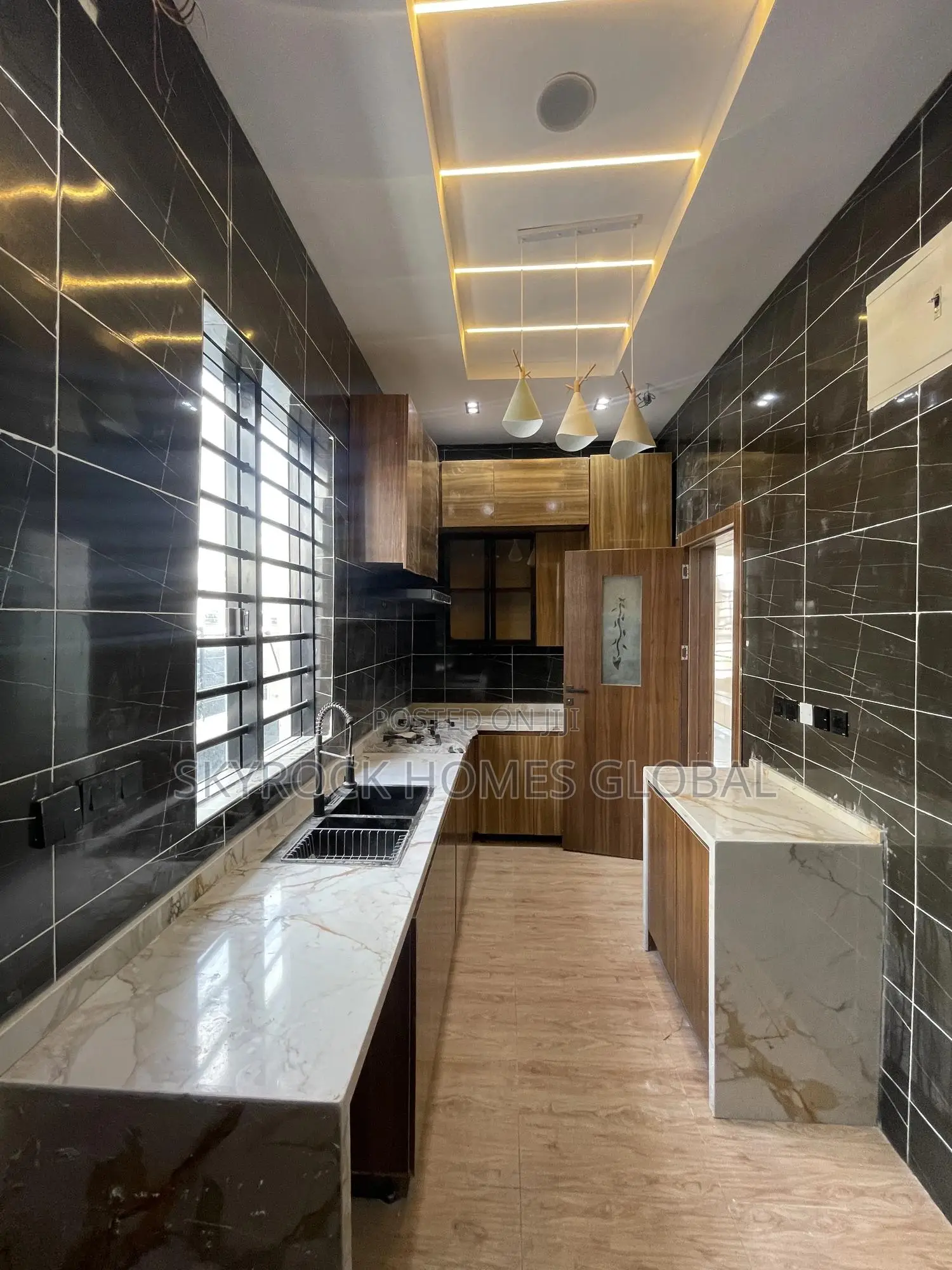 4bdrm Duplex in Ikota Villa for sale in Ikota