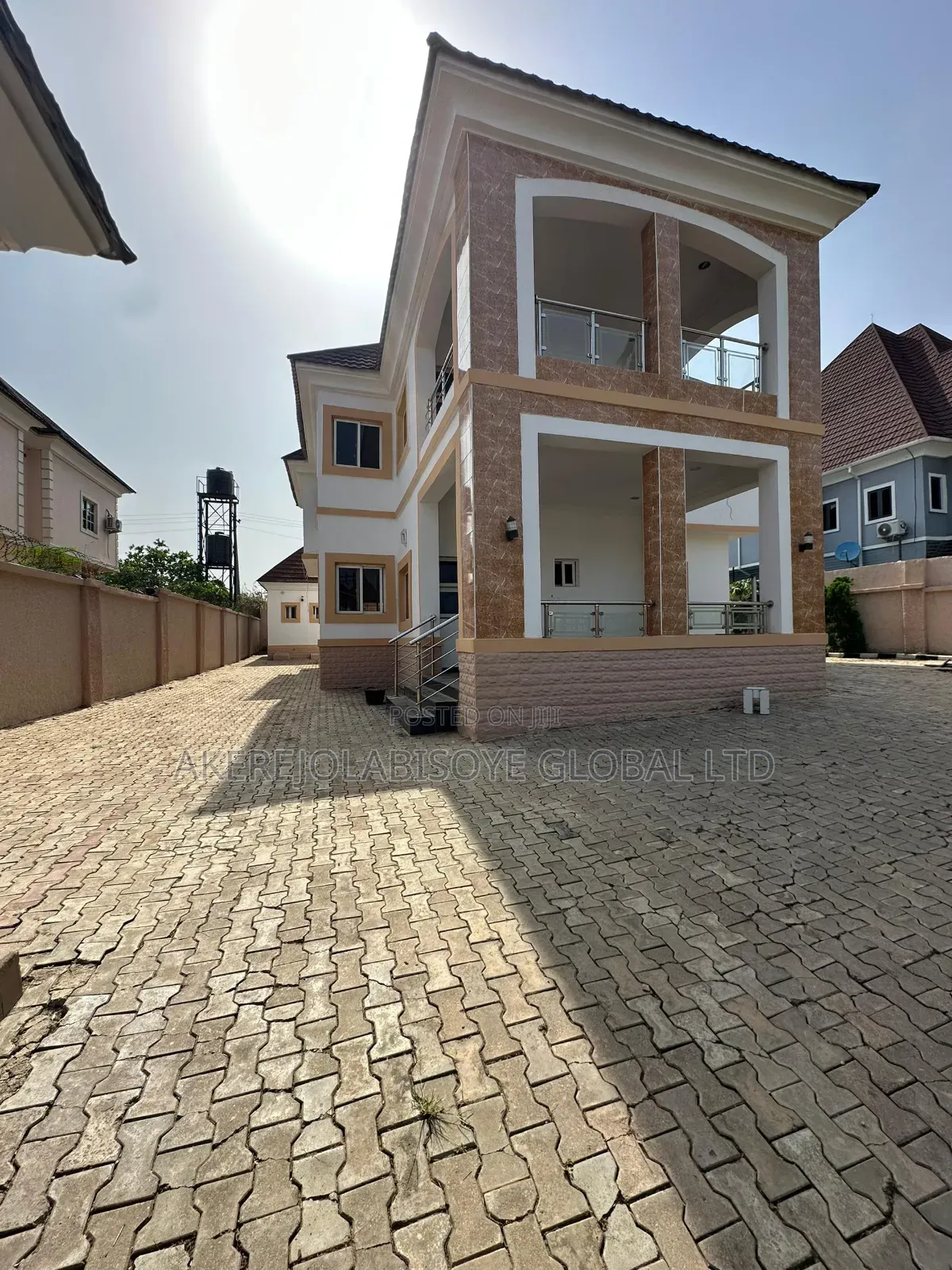 4bdrm Duplex in In An Estate for rent in Gwarinpa