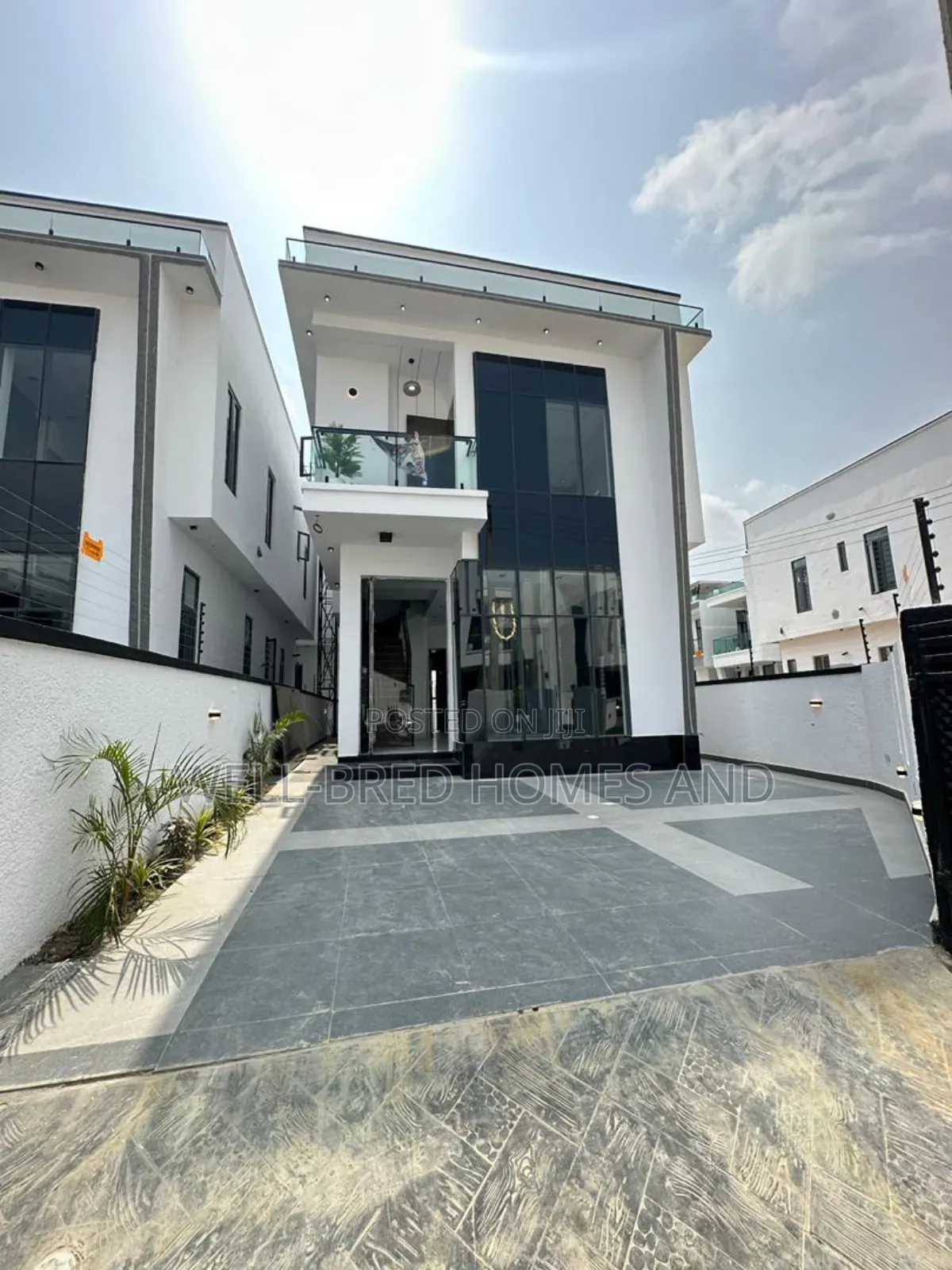4bdrm Duplex in Chevron Drive Lekki for sale in Lekki