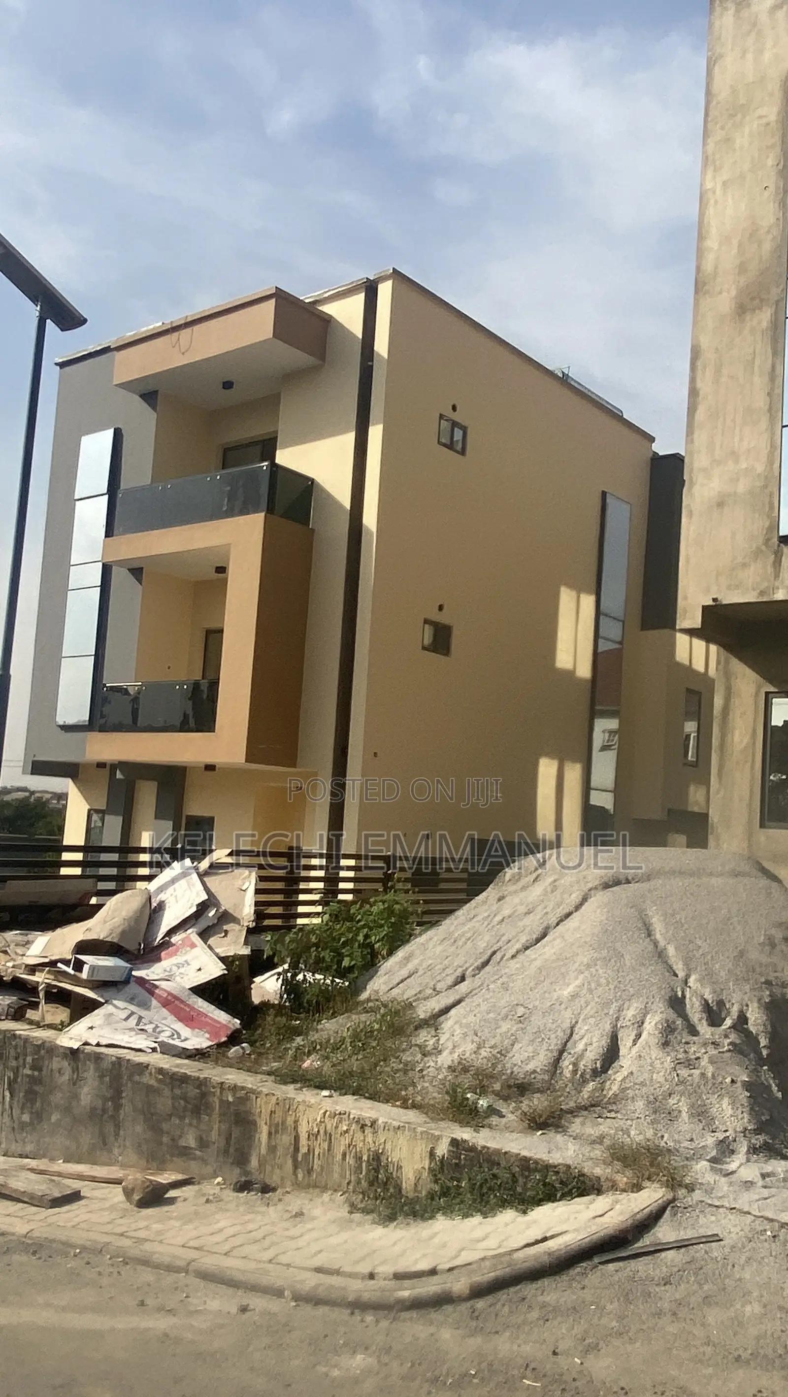 4bdrm Duplex in Gwarimpa, Life Camp for sale in Life Camp