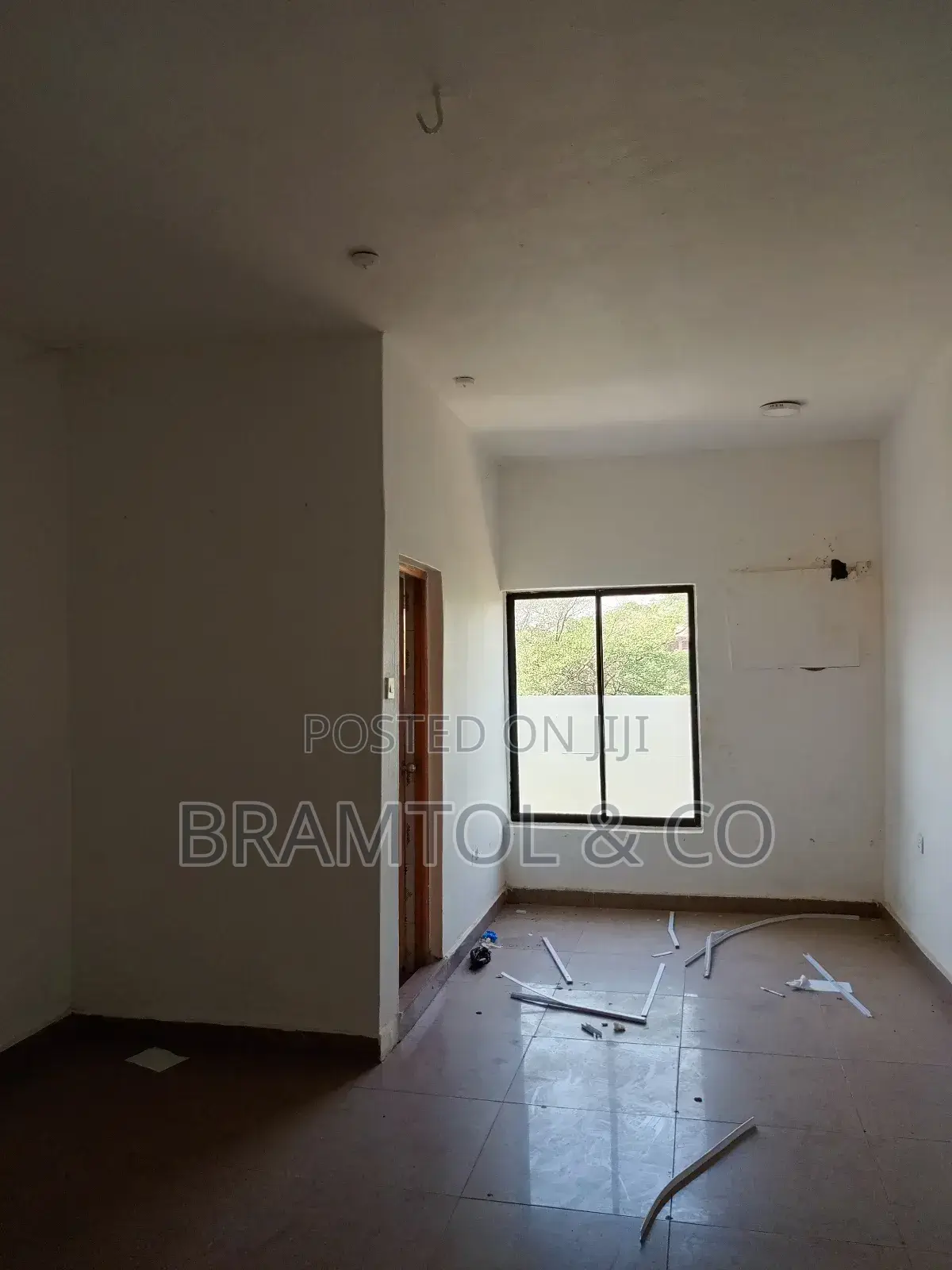 22 SQM Office/Business Space for Rent in Utako by Jabi in Jabi