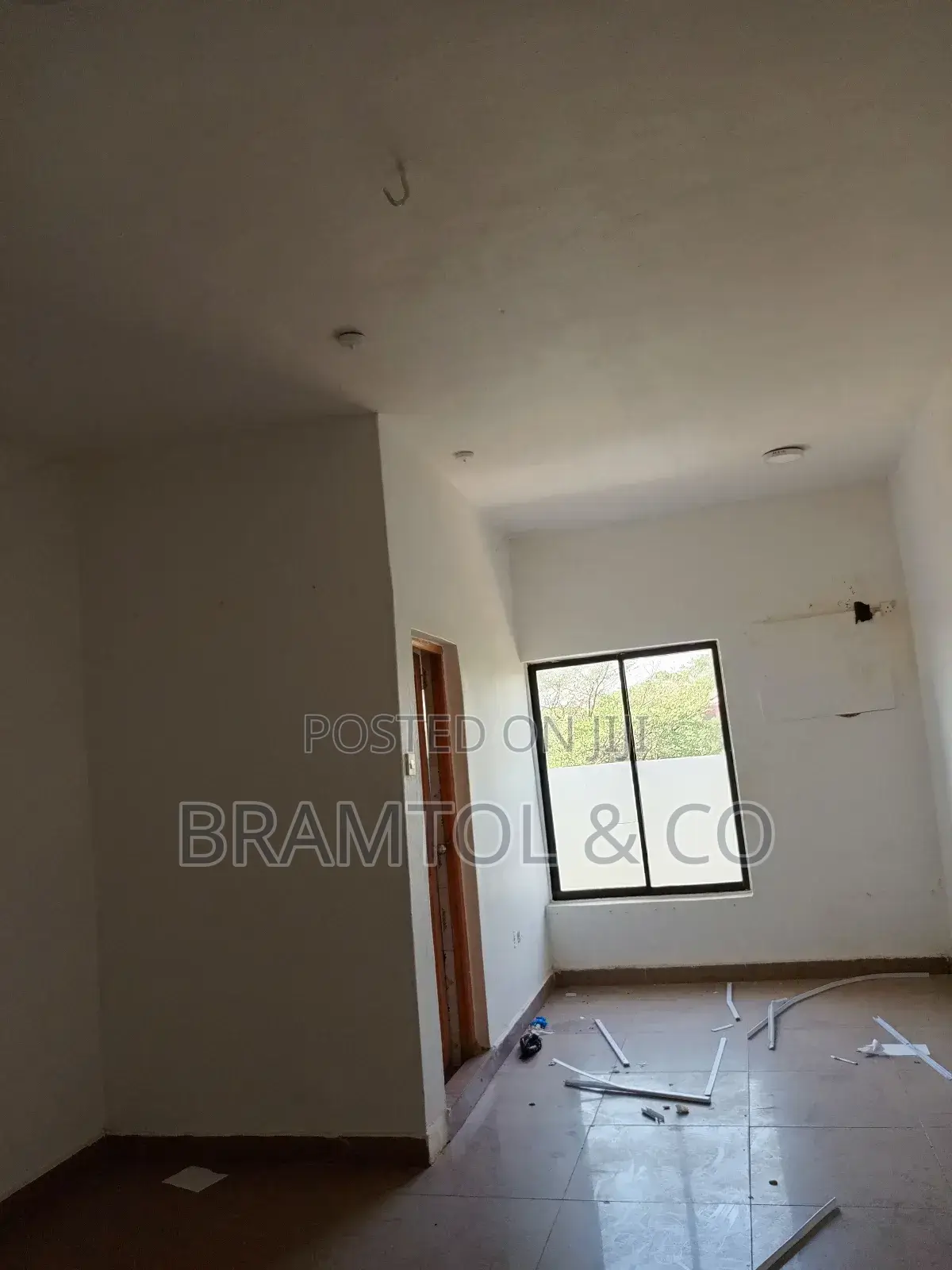 22 SQM Office/Business Space for Rent in Utako by Jabi in Jabi