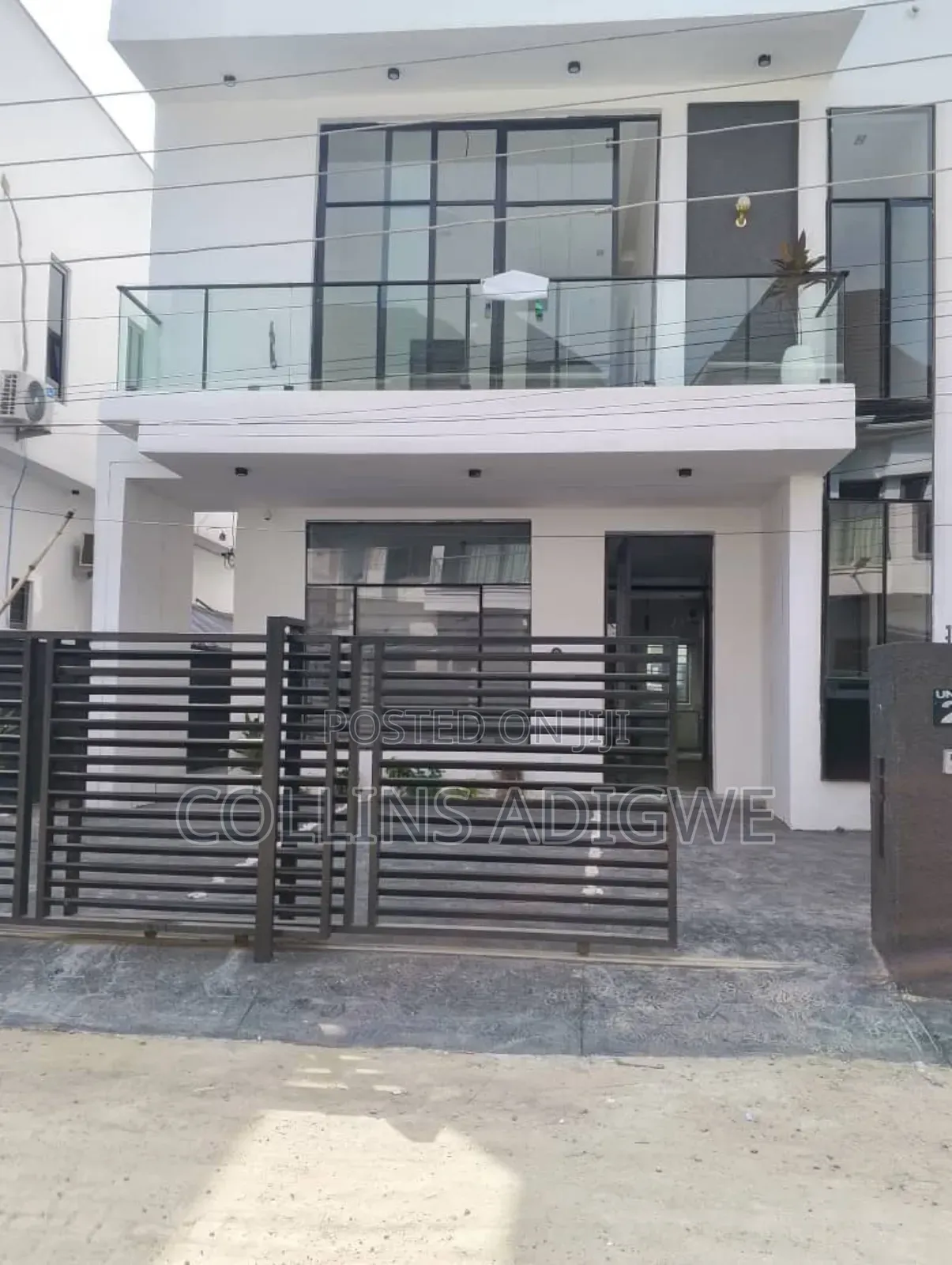 4bdrm Duplex in Ikota  Gra for sale in Ikota