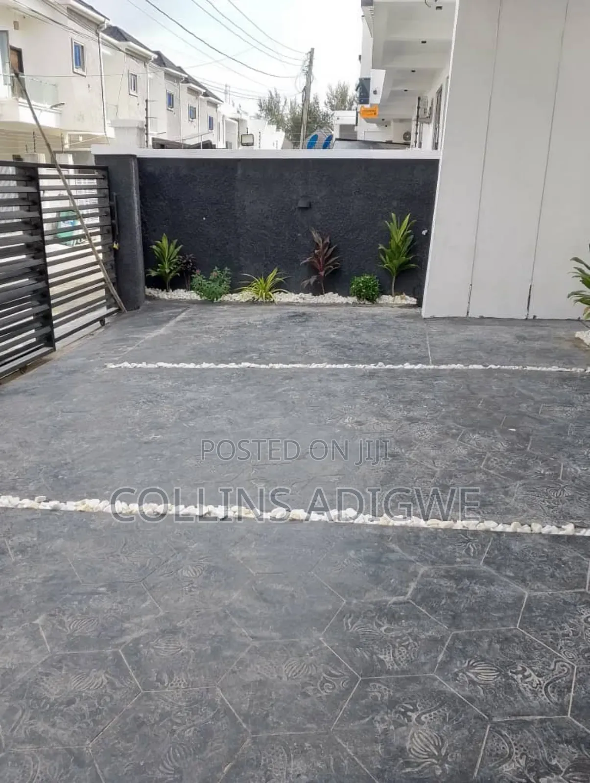 4bdrm Duplex in Ikota  Gra for sale in Ikota