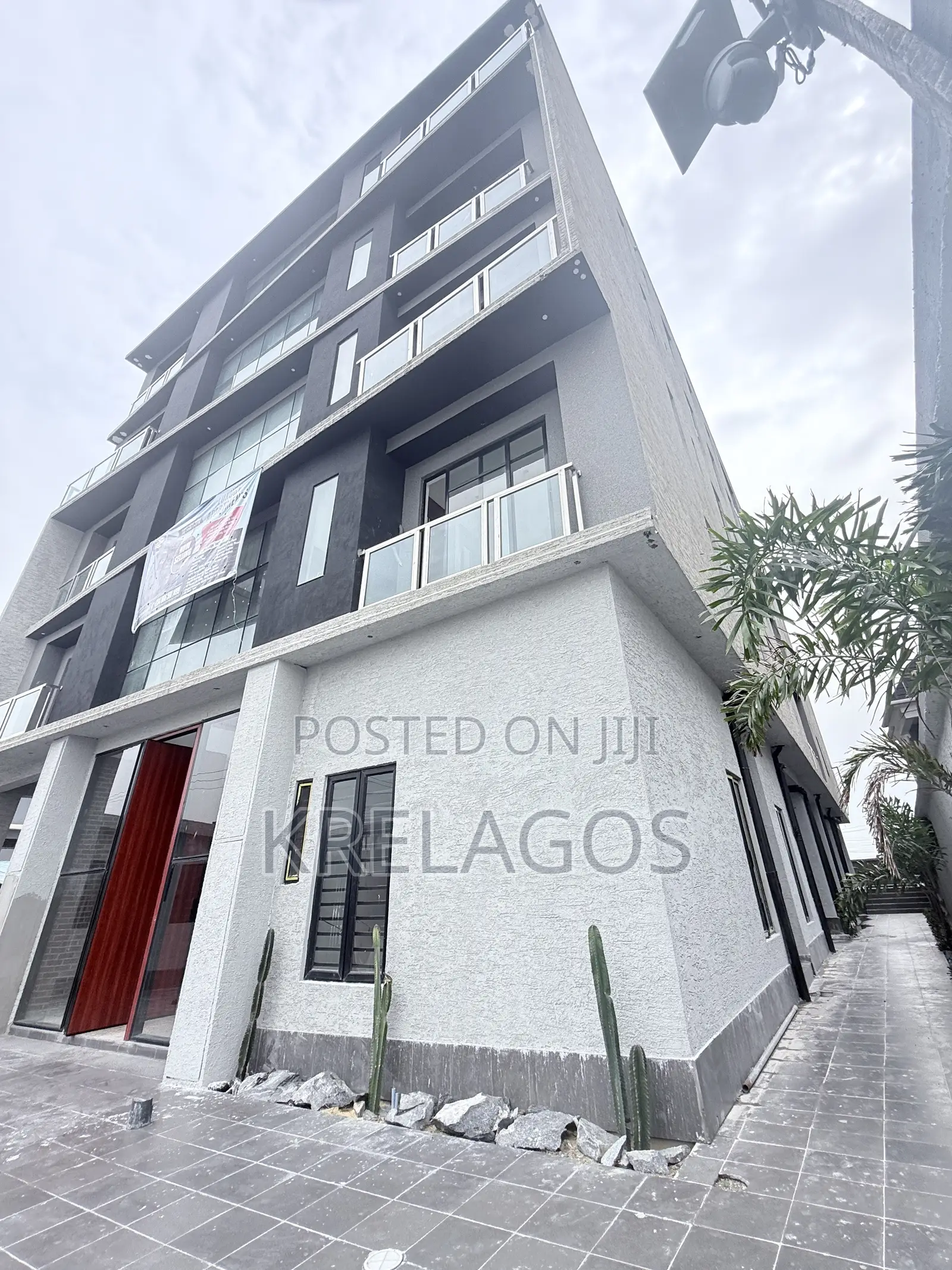 1bdrm Apartment in Orchid, Chevron for sale in Chevron
