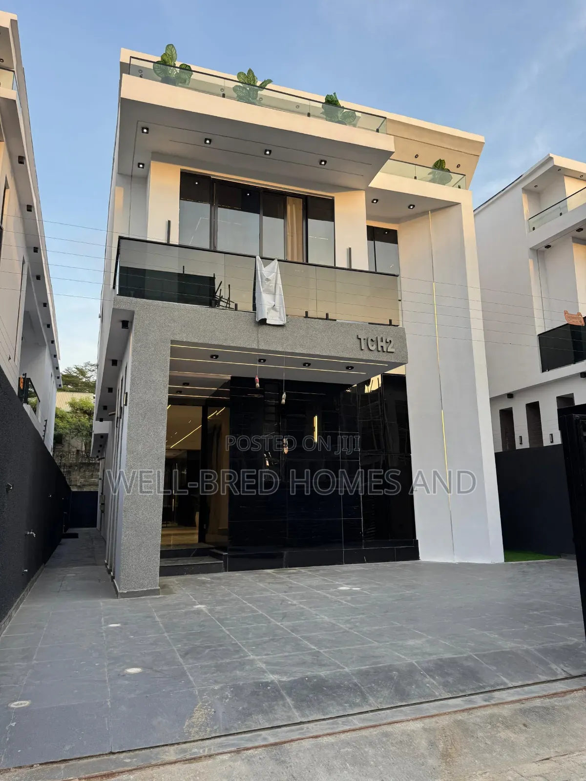 5bdrm Duplex in Chevron Lekki Lagos for sale in Lekki
