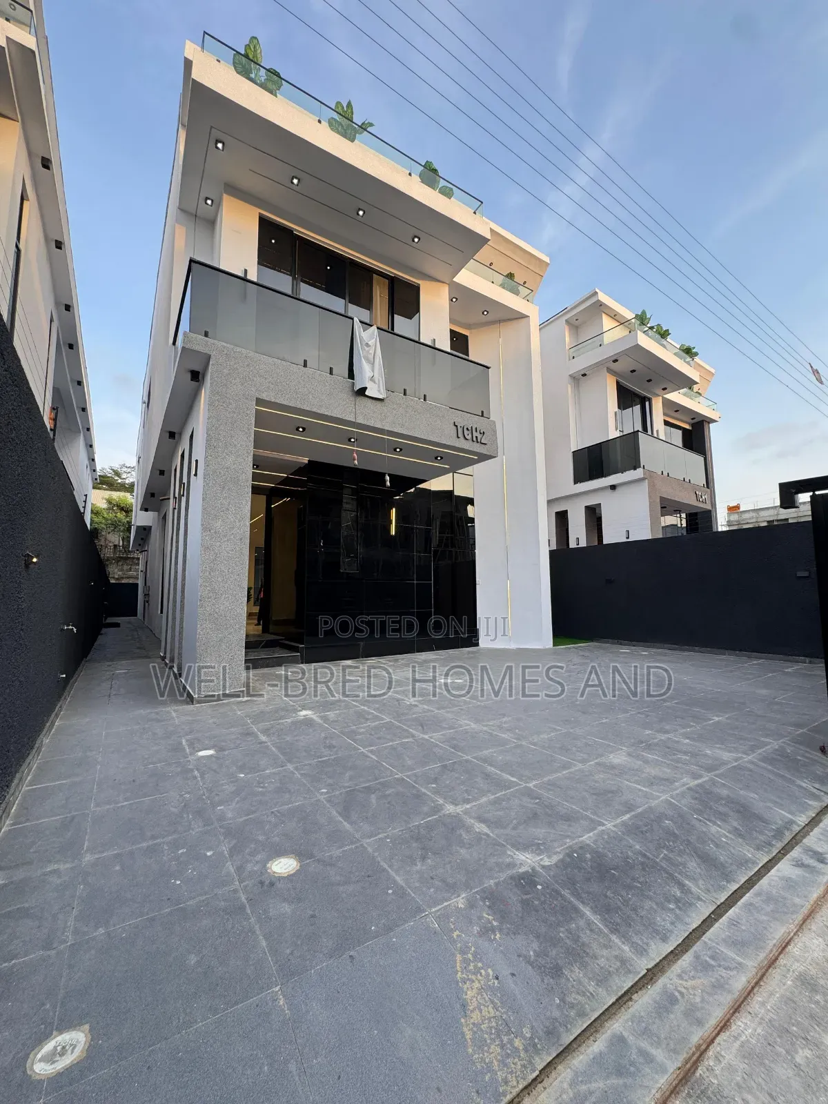 5bdrm Duplex in Chevron Lekki Lagos for sale in Lekki