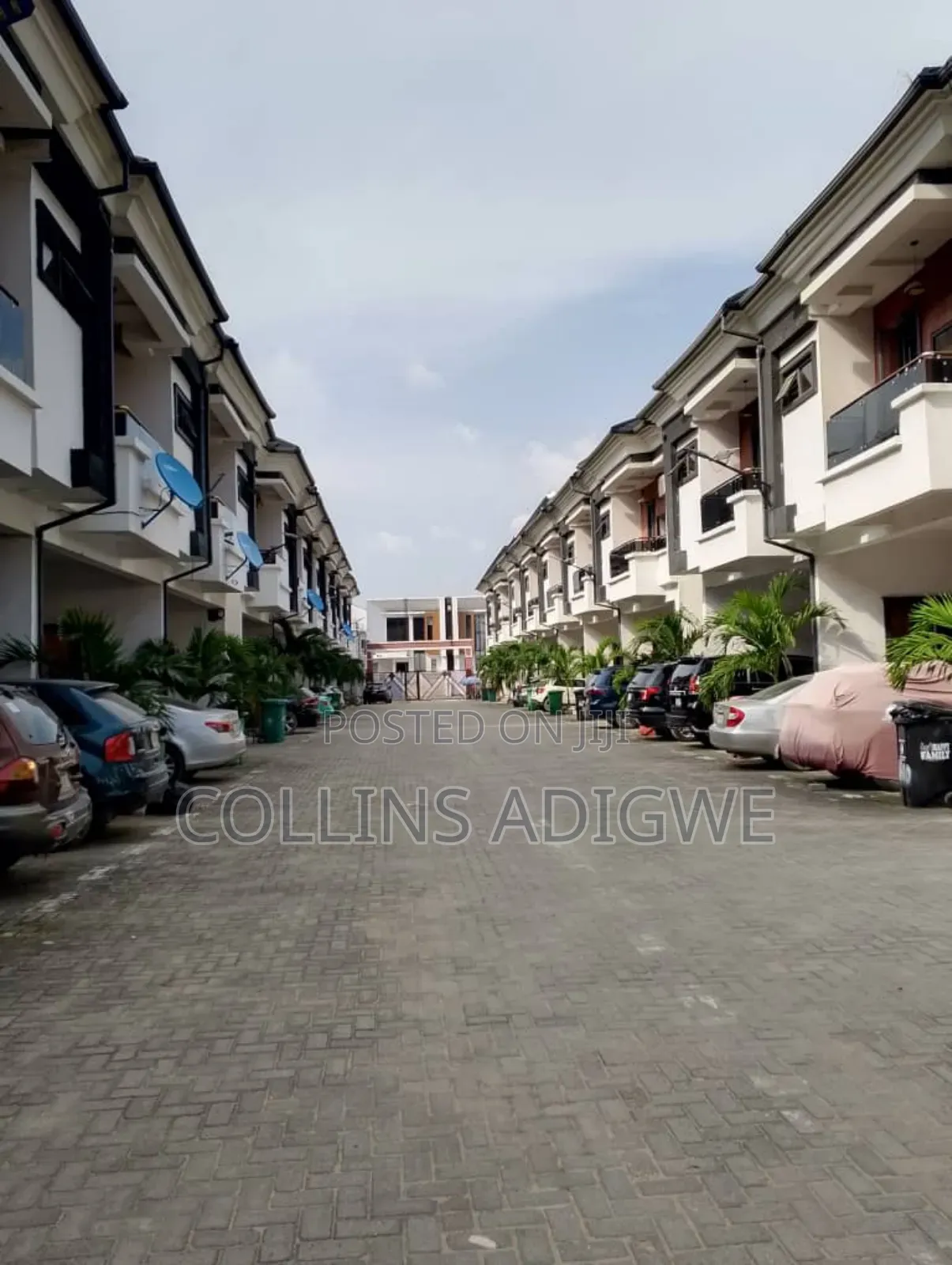 4bdrm Duplex in Ikota for rent in Ikota