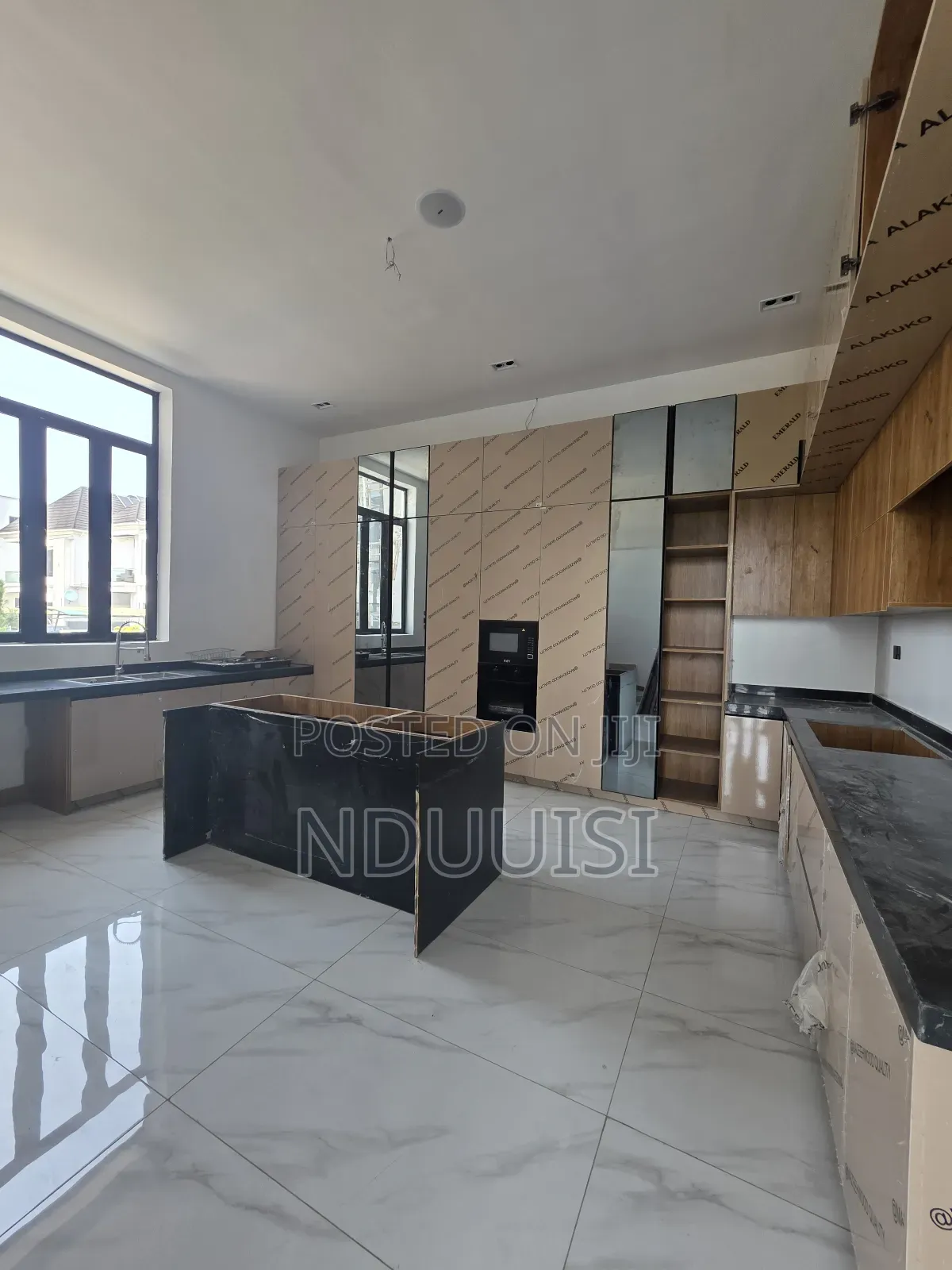 5bdrm Duplex in Lekki County Homes, Ikota for sale in Ikota