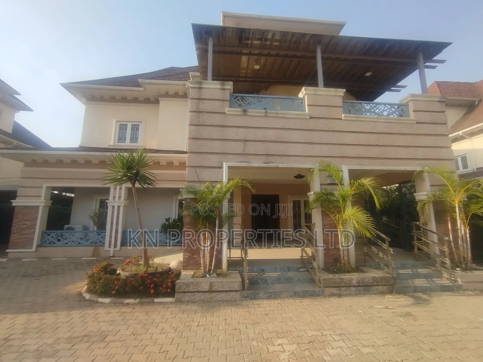 5bdrm Duplex in Maitama for sale in Maitama