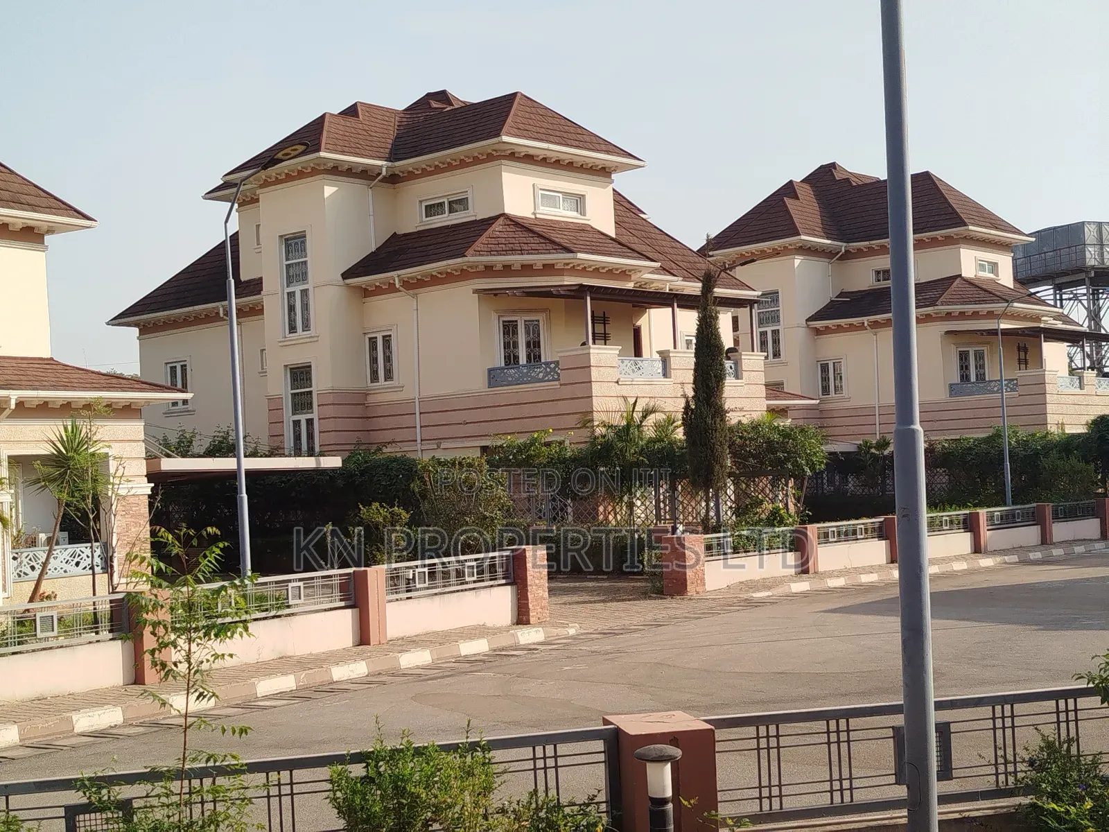 5bdrm Duplex in Maitama for sale in Maitama
