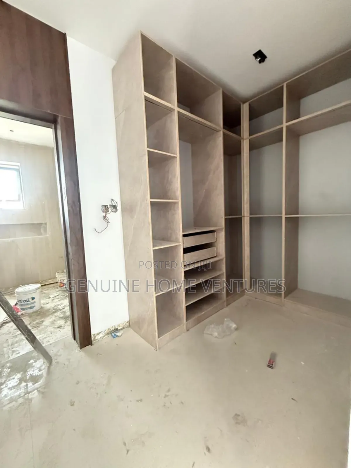 5bdrm Duplex in Lekki Phase 1 for sale in Lekki Phase 1