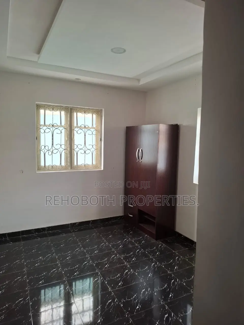 6bdrm Bungalow in Bck Of Richbam, Akala Express for sale in Akala Express