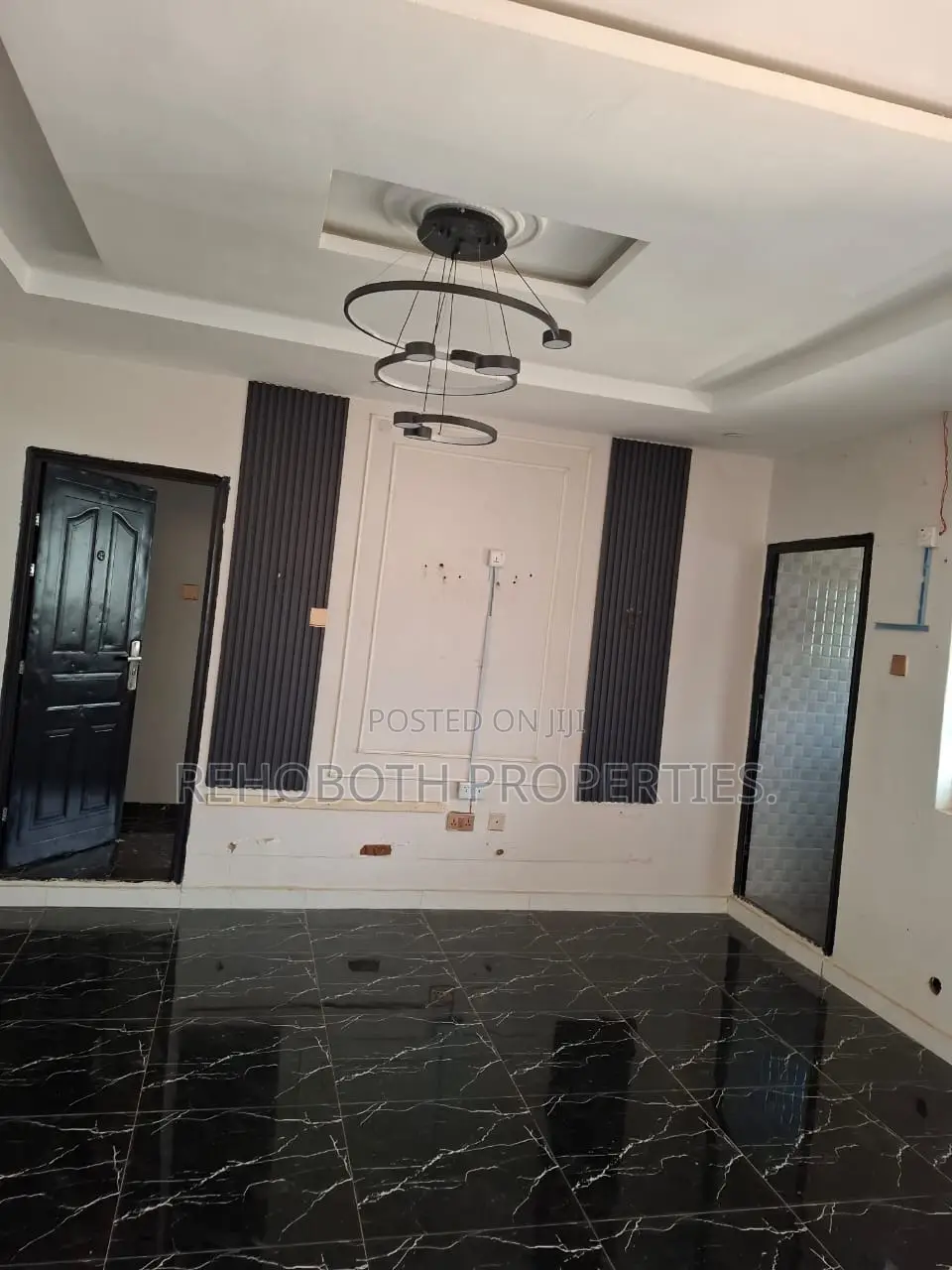 6bdrm Bungalow in Bck Of Richbam, Akala Express for sale in Akala Express