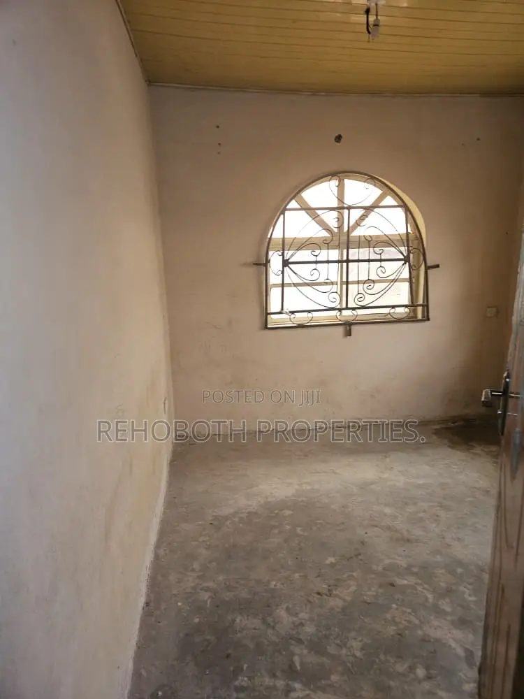 3bdrm Bungalow in Ajinde, Akala Express for sale in Akala Express