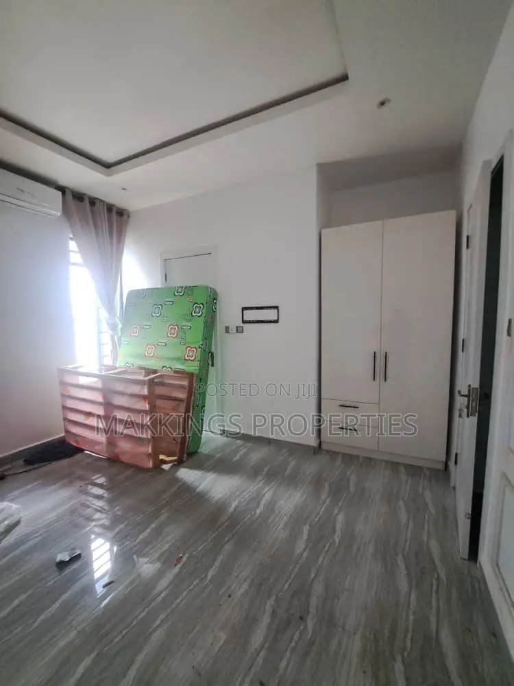 4bdrm Duplex in Ologolo for rent in Ologolo