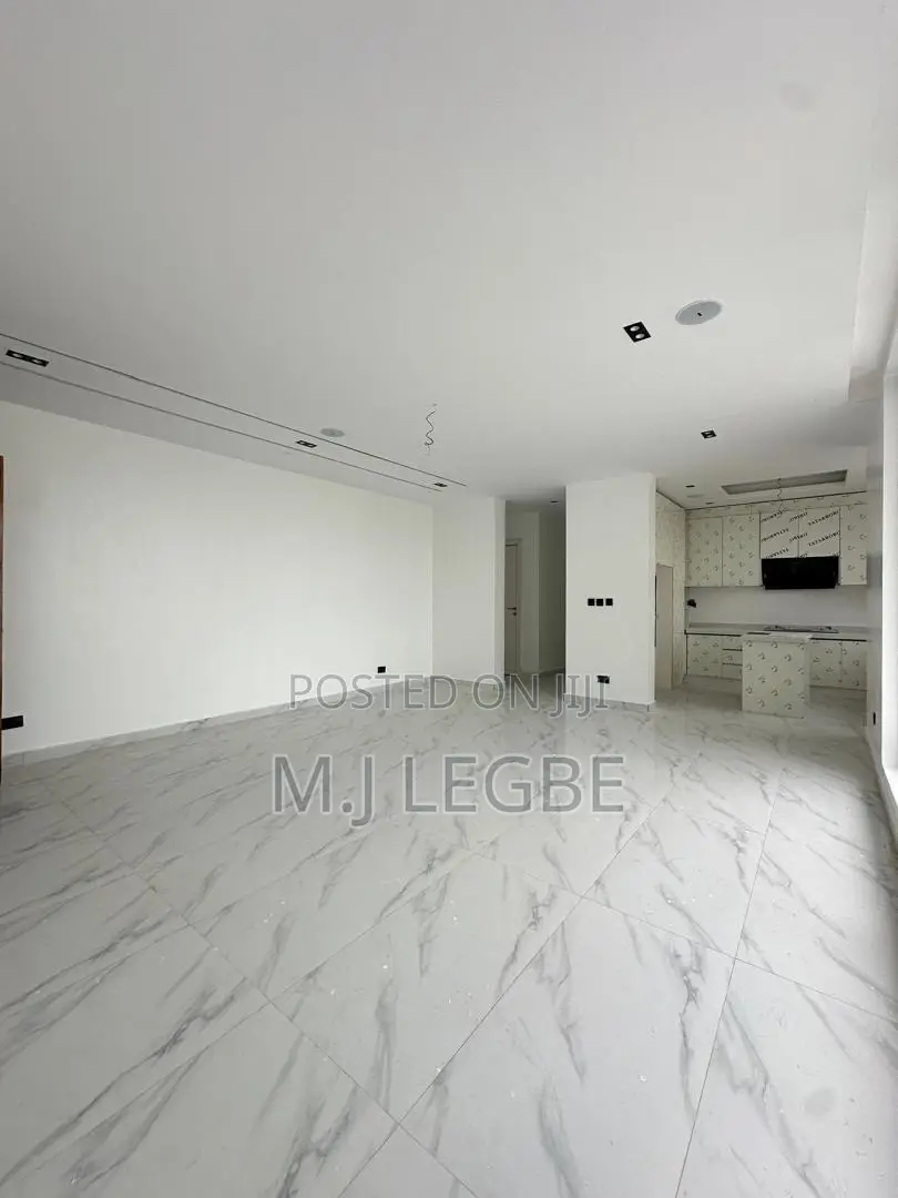 2bdrm Apartment in Lekki Phase 1 for sale in Lekki