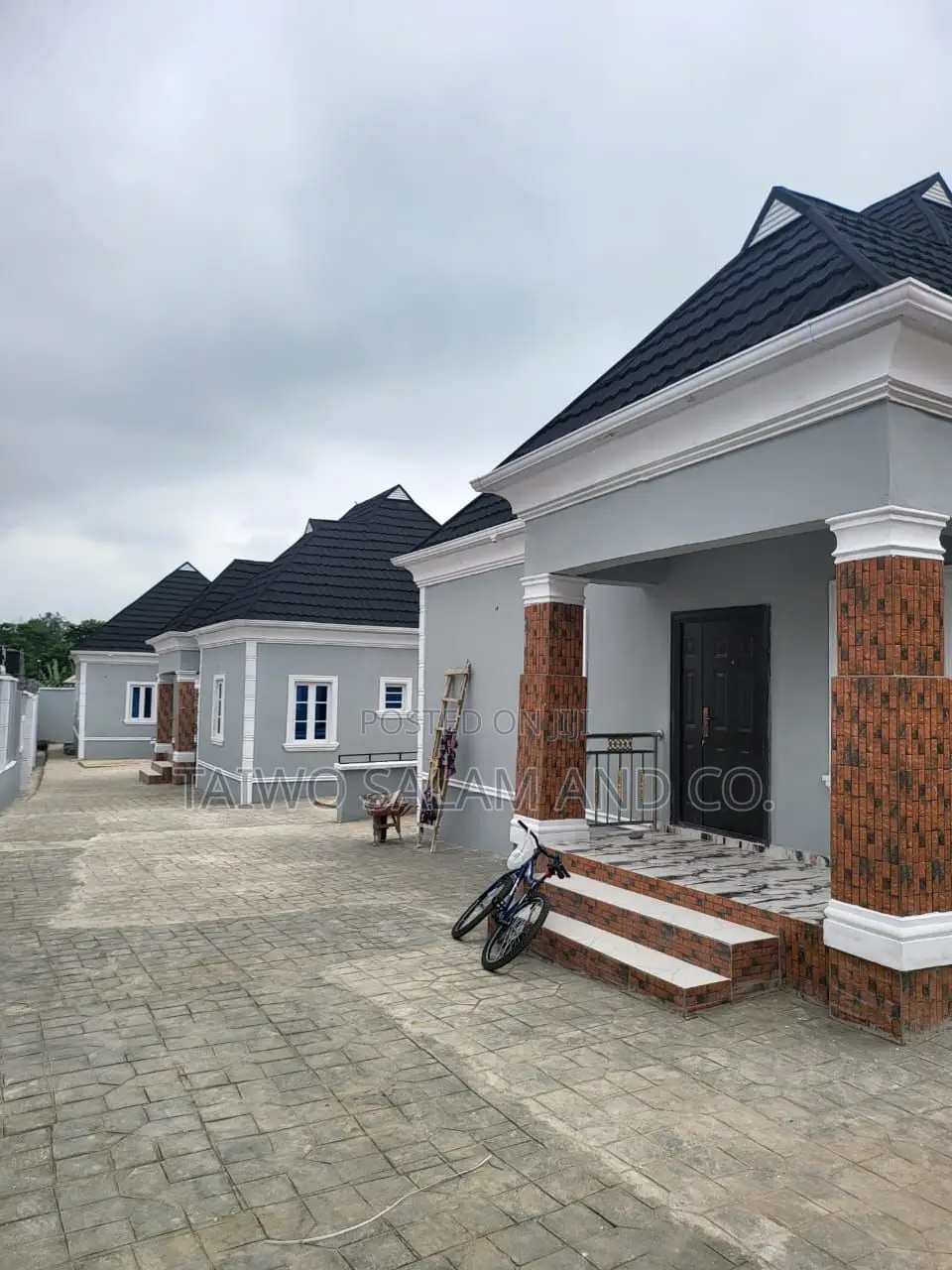 2bdrm Block of Flats in Jericho for sale in Jericho