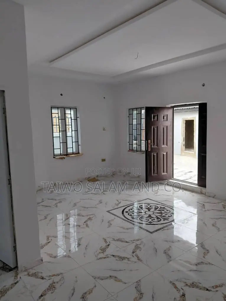 2bdrm Block of Flats in Jericho for sale in Jericho