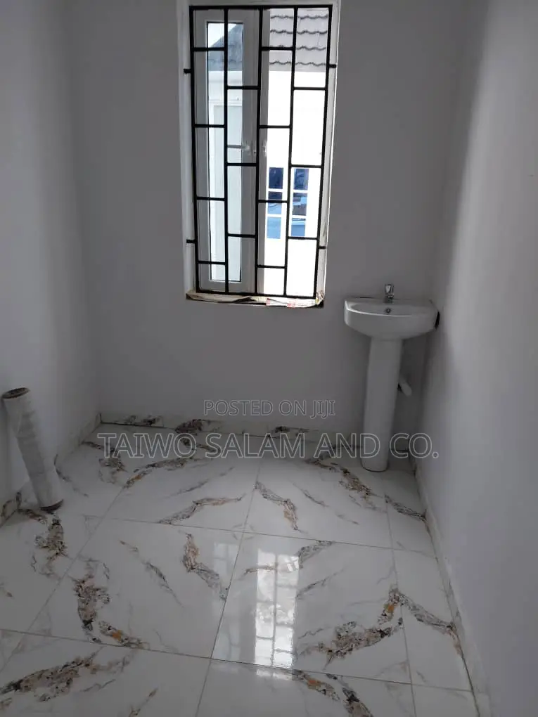 2bdrm Block of Flats in Jericho for sale in Jericho