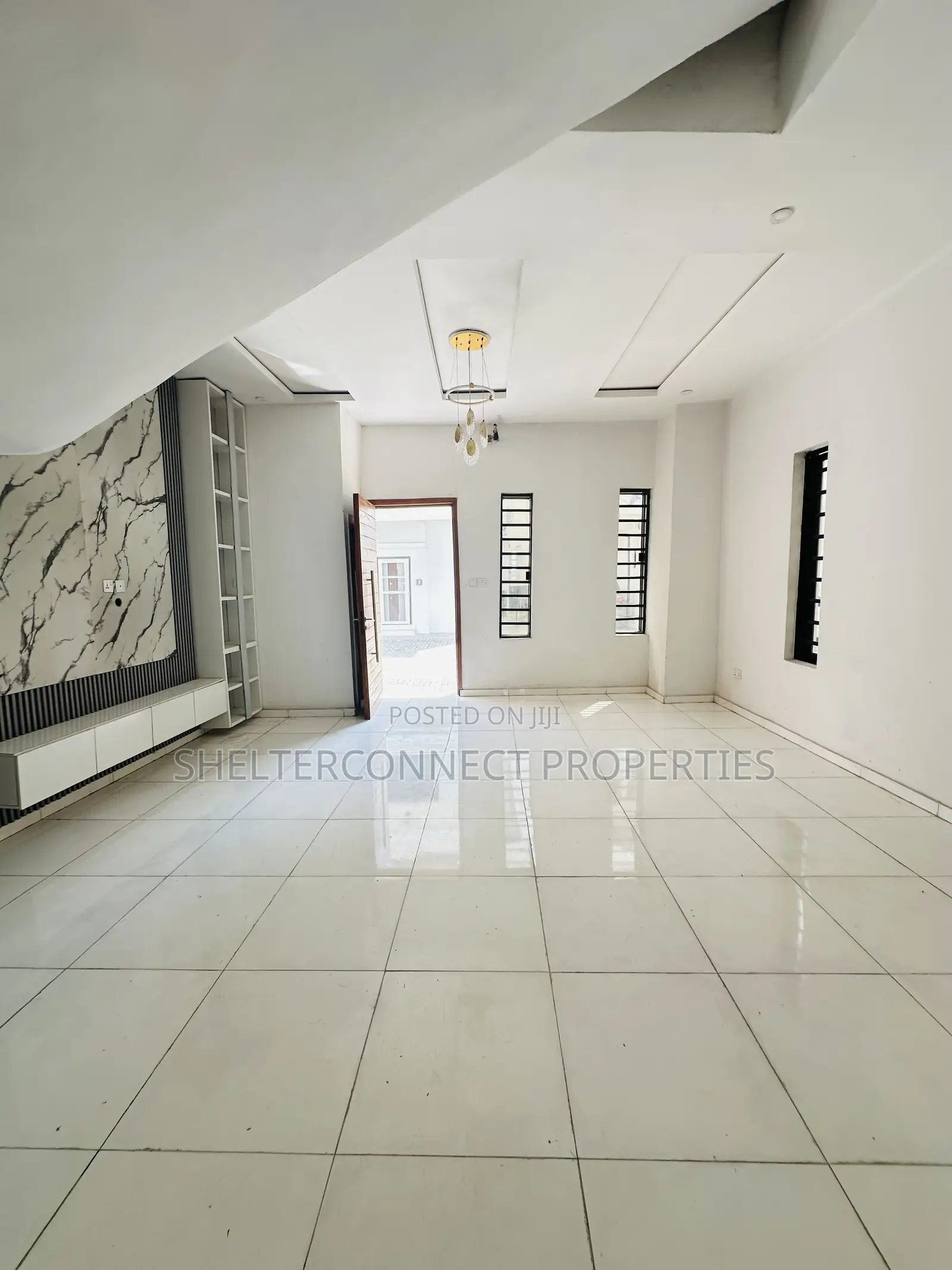 4bdrm Duplex in Ikota for sale in Ikota