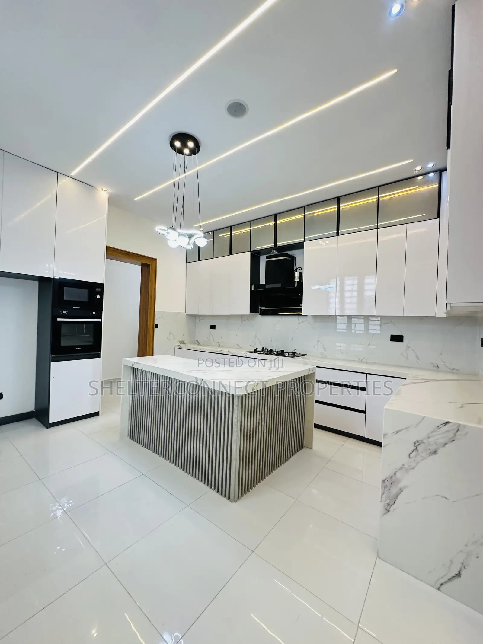 5bdrm Duplex in Lekki for sale in Lekki