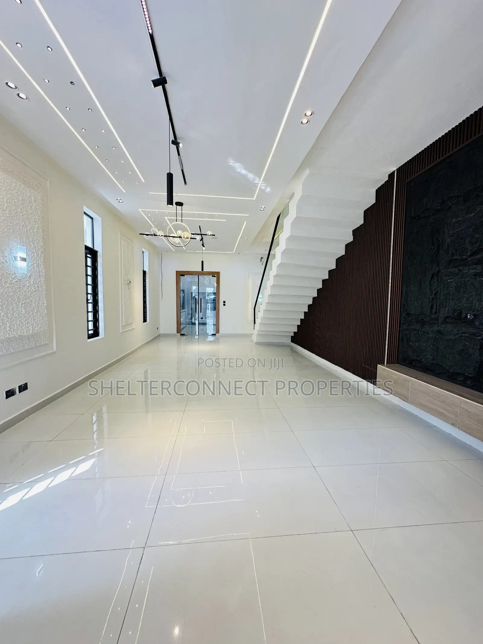 5bdrm Duplex in Lekki for sale in Lekki