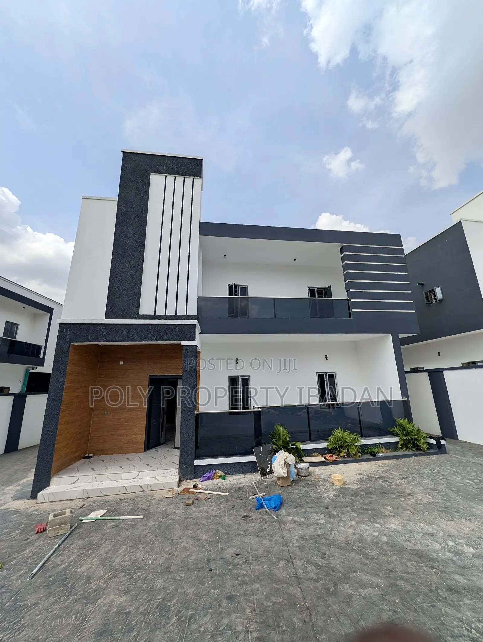 4bdrm Duplex in Chief Lateef Oyelade, Ibadan for sale in Ibadan