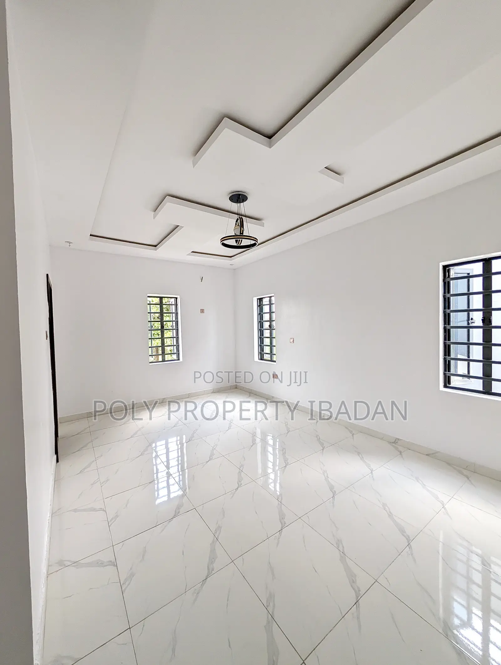 4bdrm Duplex in Chief Lateef Oyelade, Ibadan for sale in Ibadan