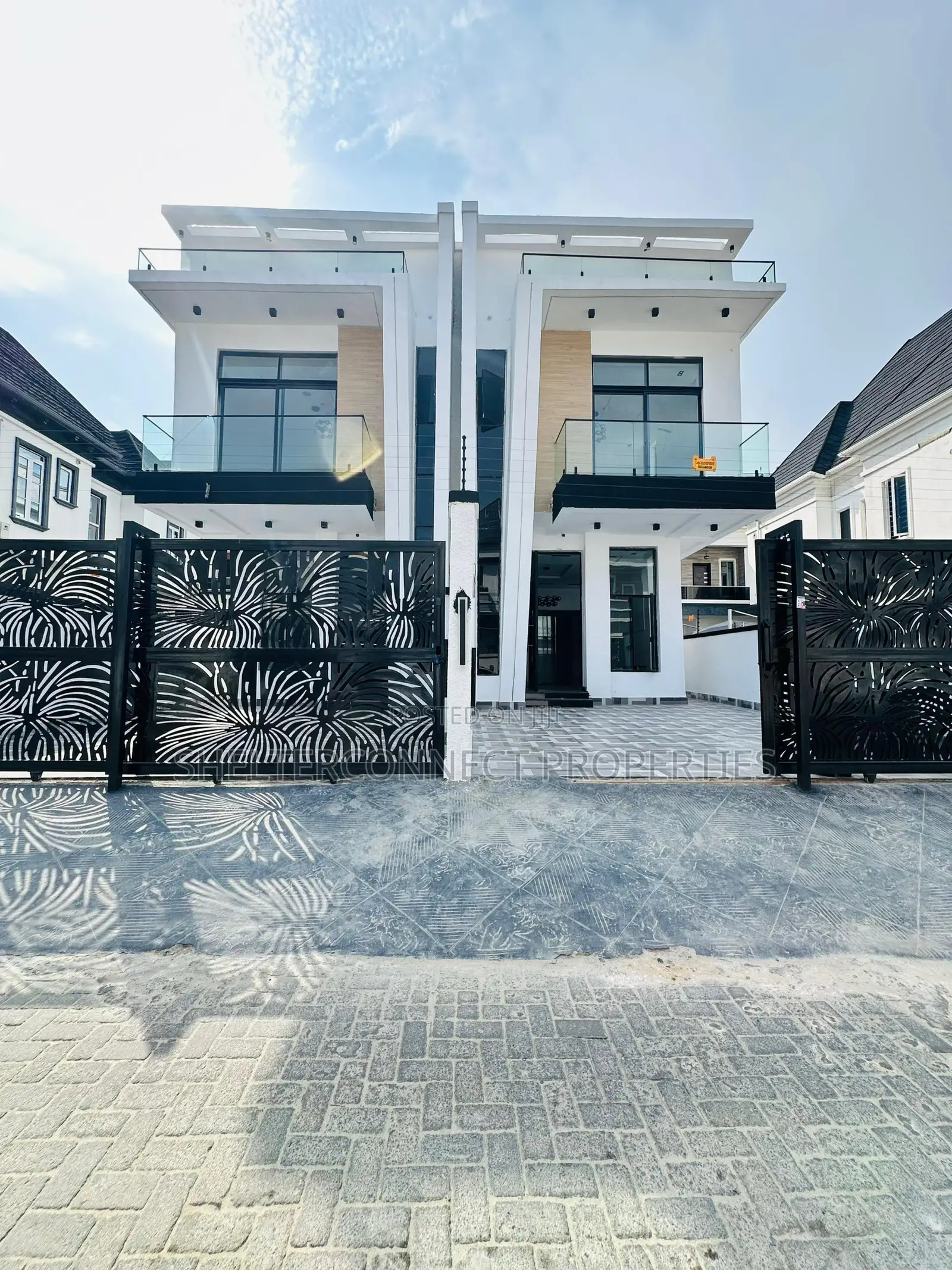 4bdrm Duplex in Lekki for sale in Lekki