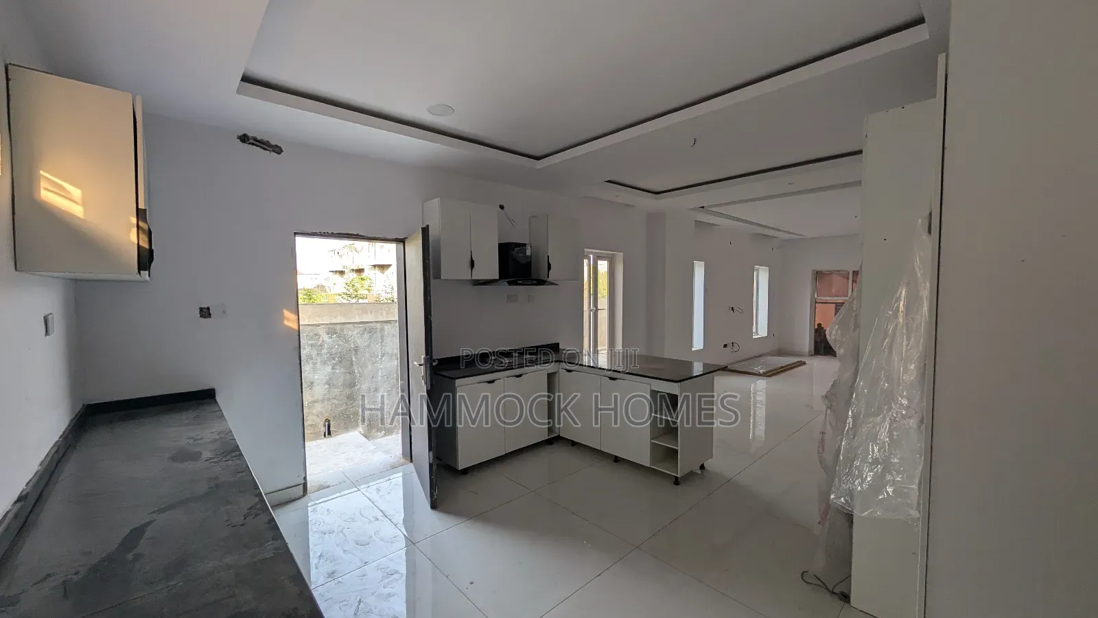 5bdrm Penthouse in Kolapo Ishola Gra, Akobo for sale in Akobo