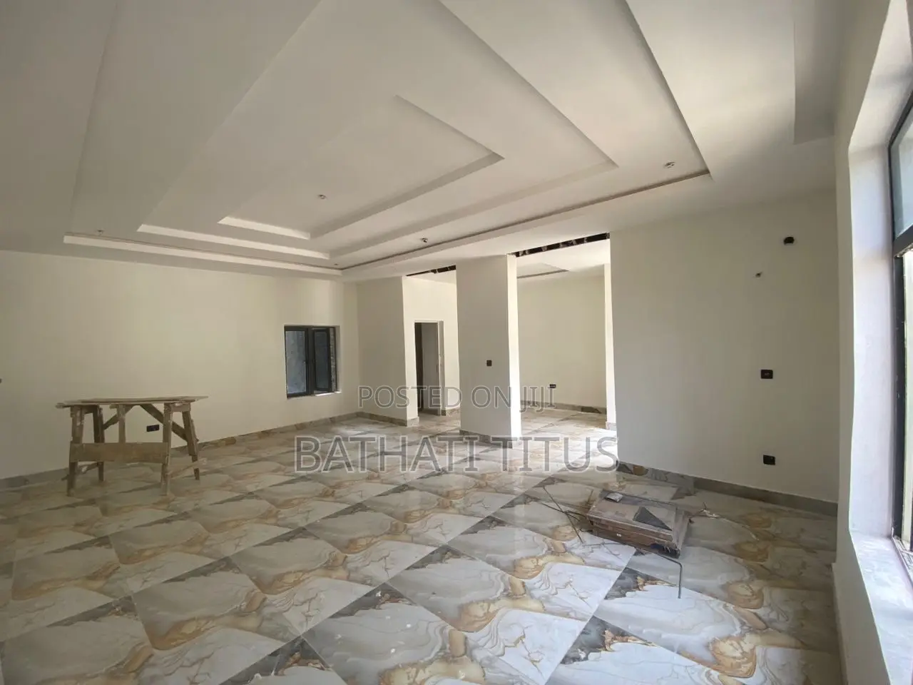 3bdrm Block of Flats in Mbora for sale in Mbora