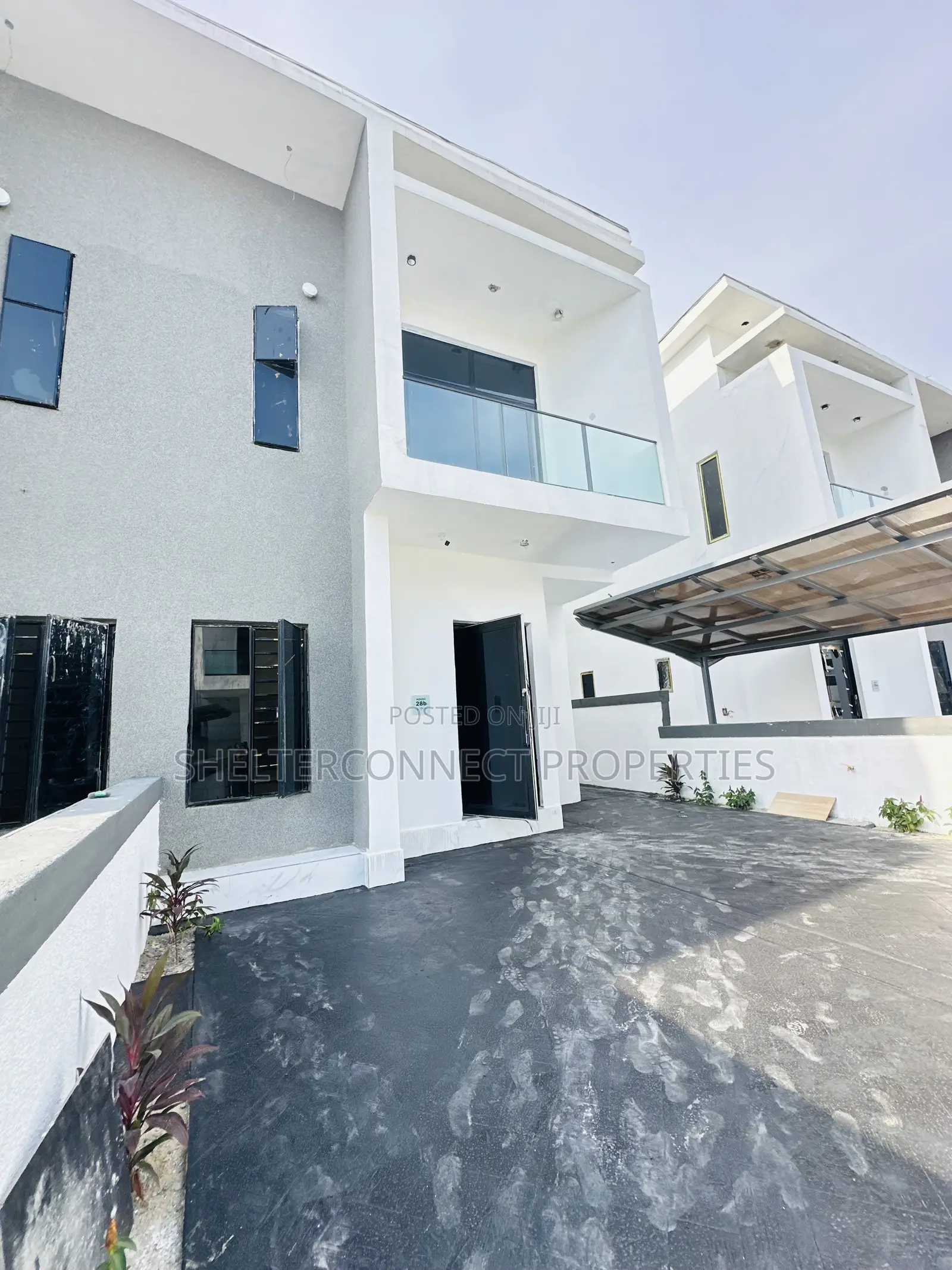 4bdrm Duplex in Lekki for sale in Lekki