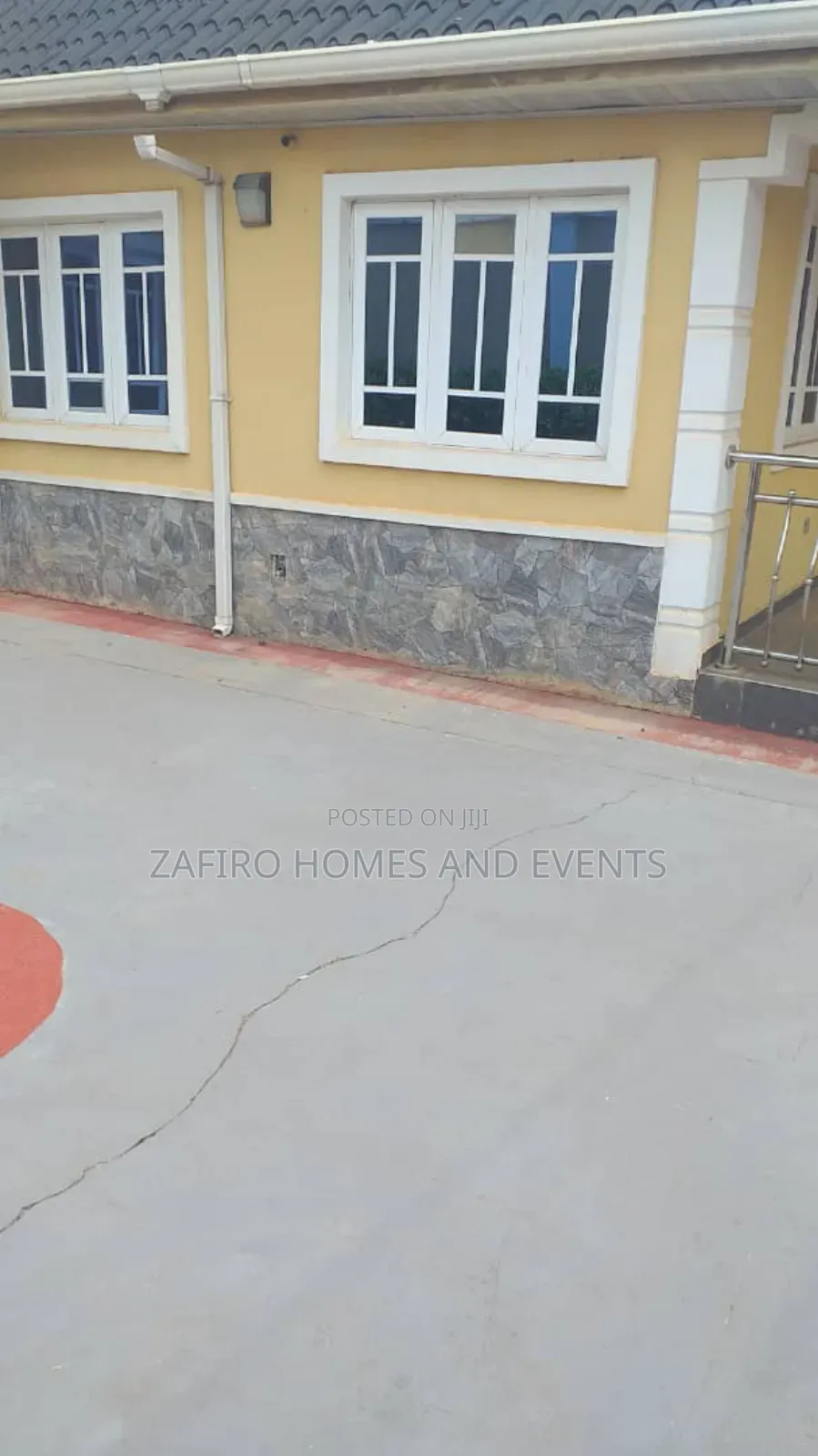 Furnished 3bdrm Bungalow in Ekerin,Ologuneru, for sale in Ibadan