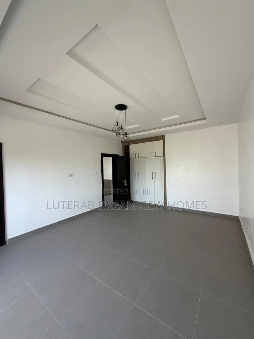 4bdrm Townhouse/Terrace in Durumi for sale in Durumi