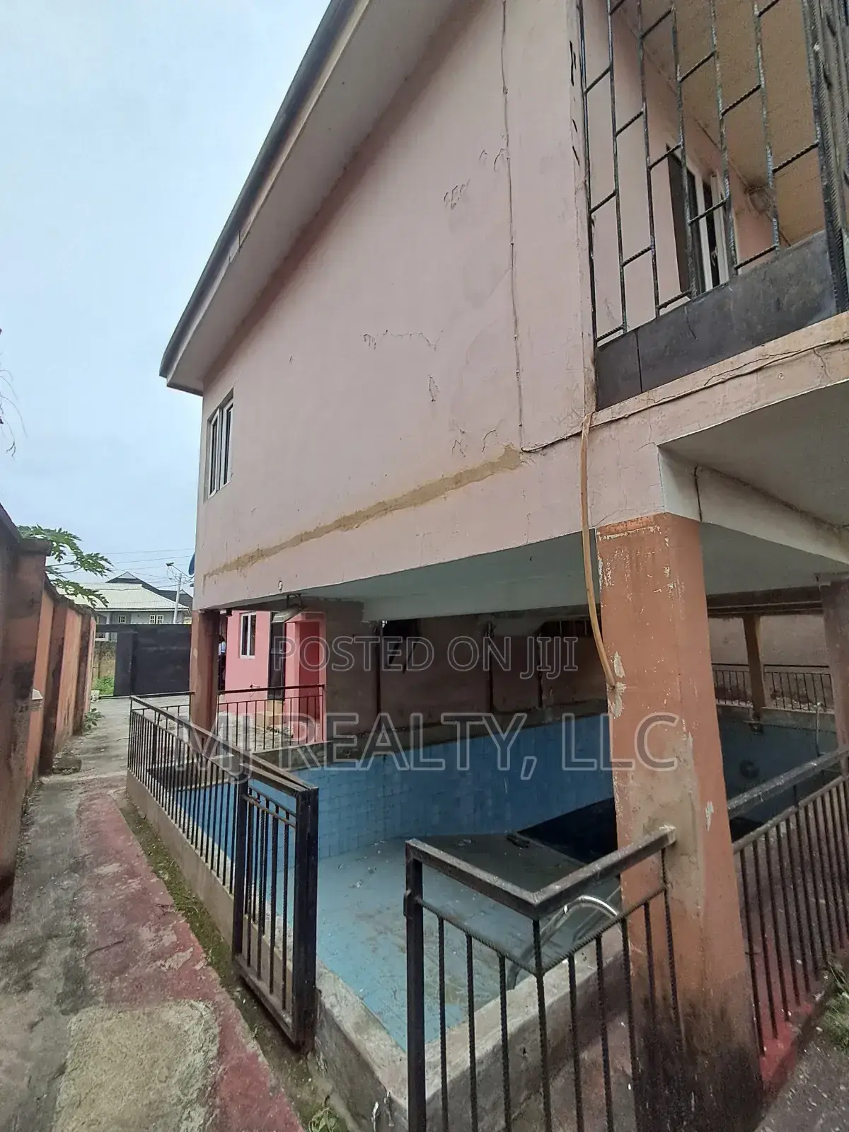 4bdrm Duplex in Millenuim/UPS for rent in Millenuim/UPS