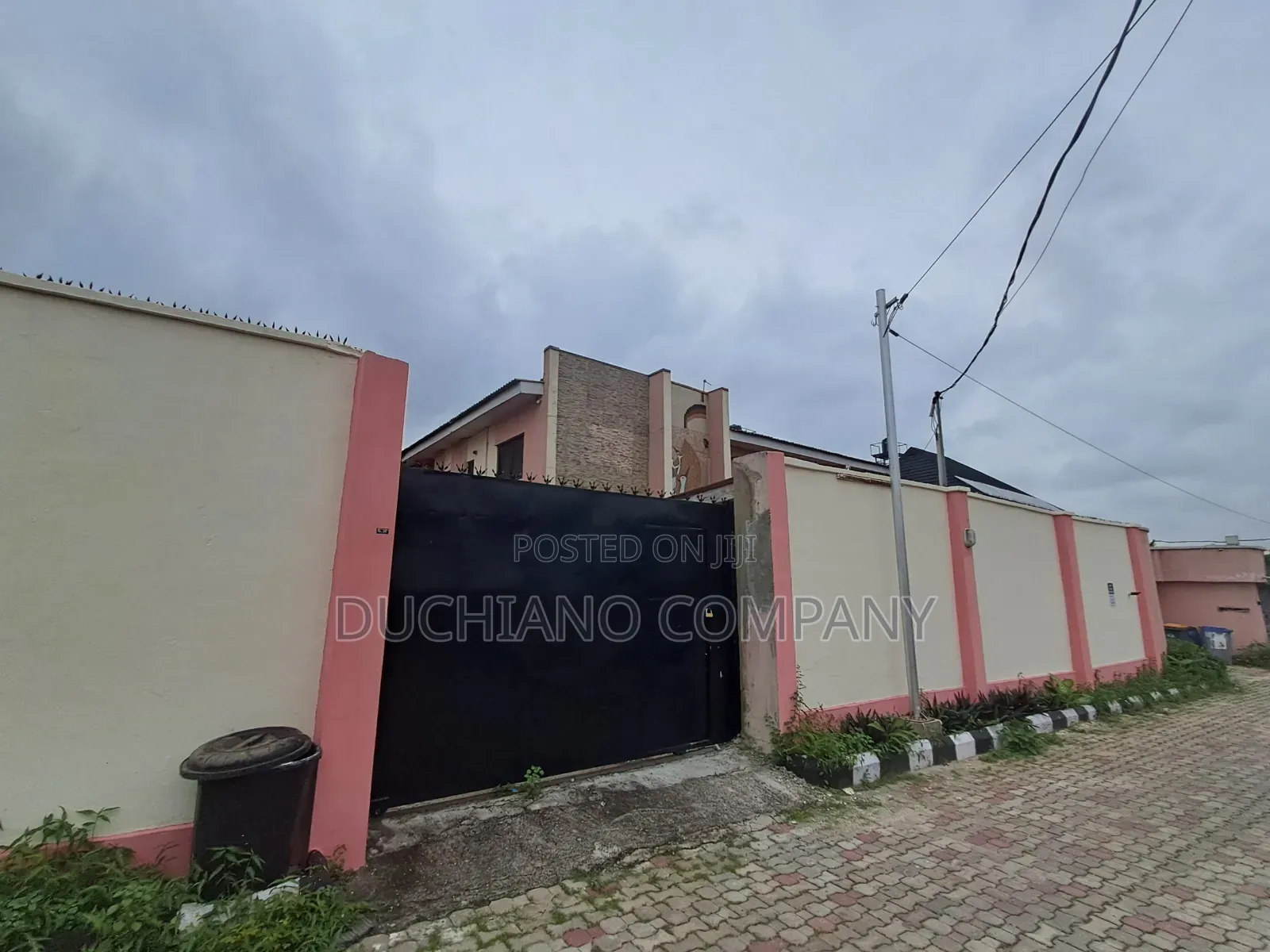 4bdrm Duplex in Millenuim/UPS for rent in Millenuim/UPS