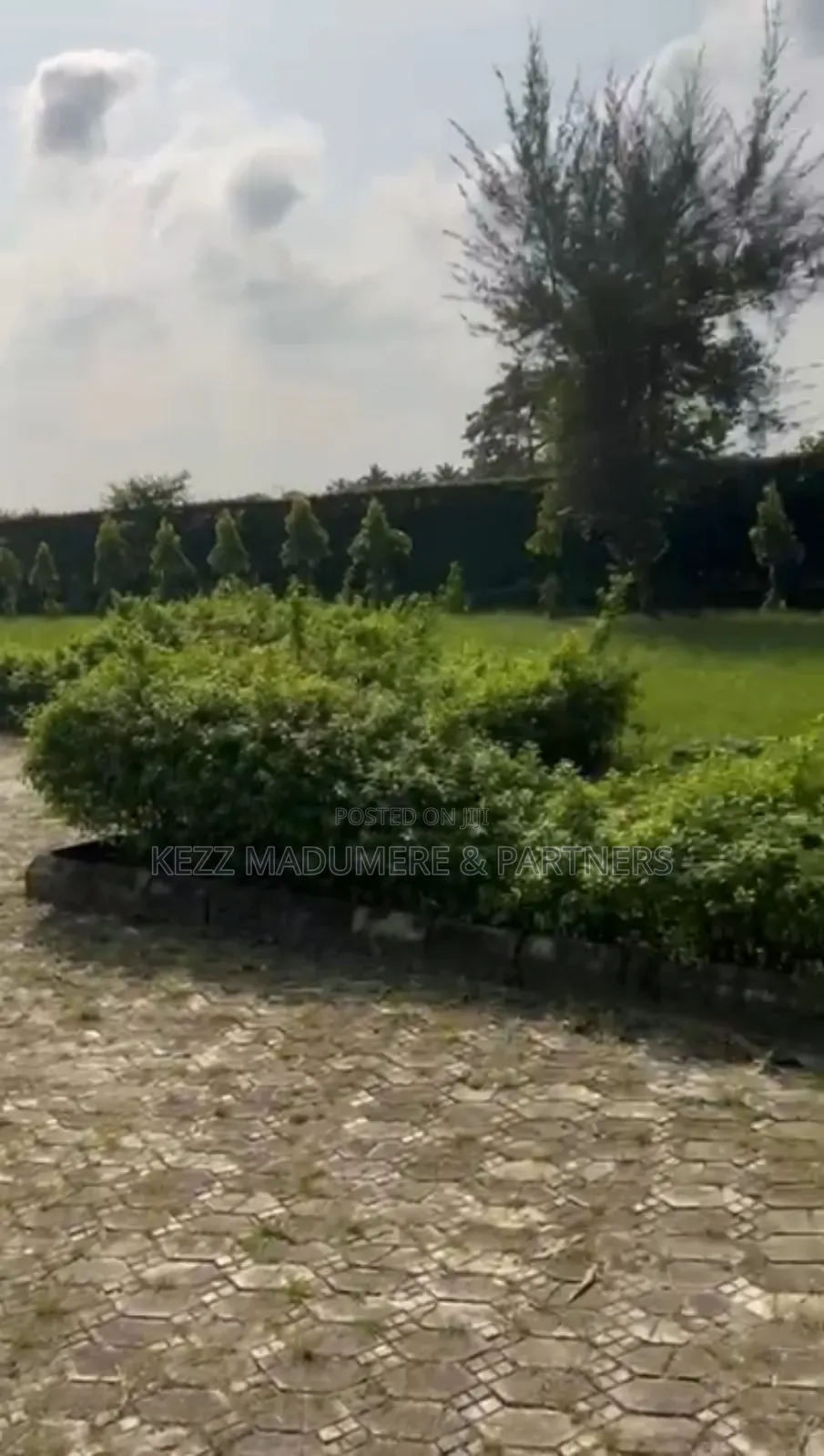 To Let / Lease : Gardens / Park on 5 Plots by Eneka Flyover, Ph in Eneka