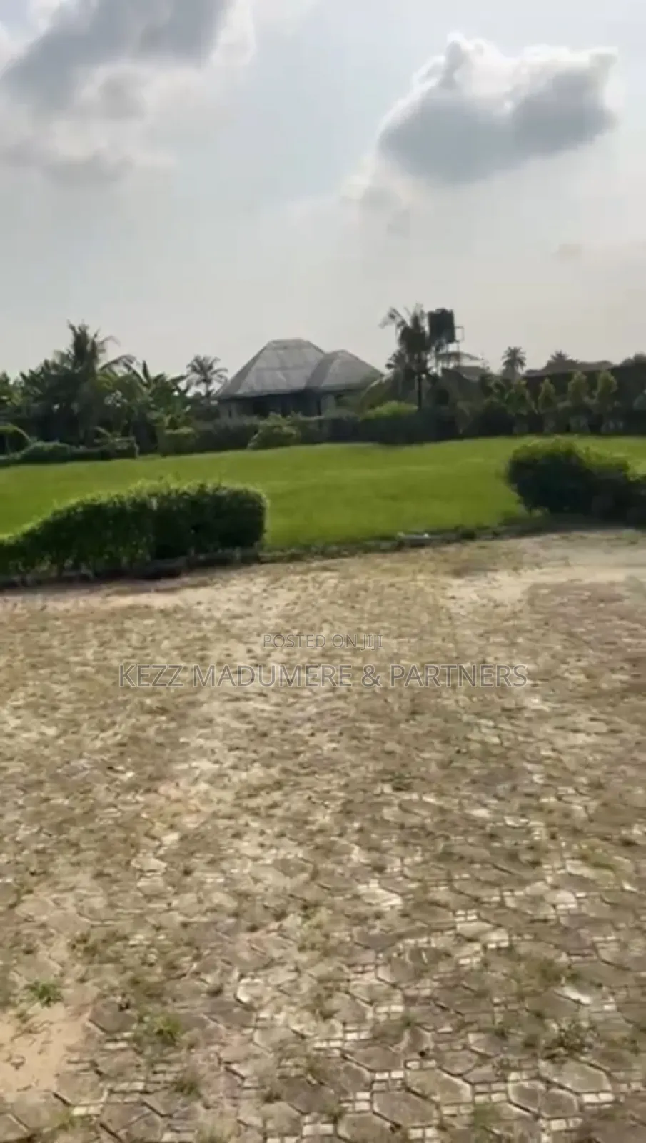To Let / Lease : Gardens / Park on 5 Plots by Eneka Flyover, Ph in Eneka