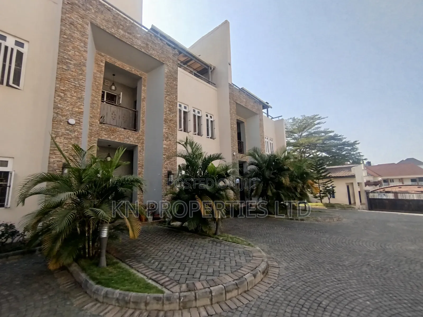 Furnished 4bdrm Duplex in Expatriate Only, Wuse 2 for rent in Wuse 2