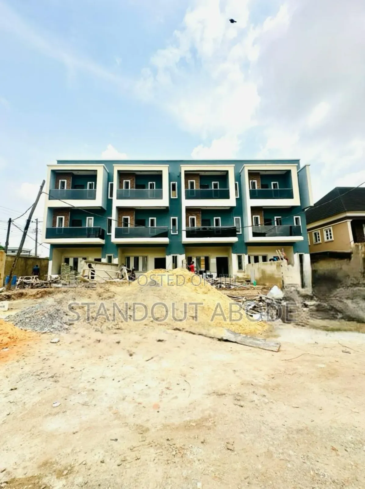 4bdrm Duplex in In An Estate, Adeniyi Jones for sale in Adeniyi Jones