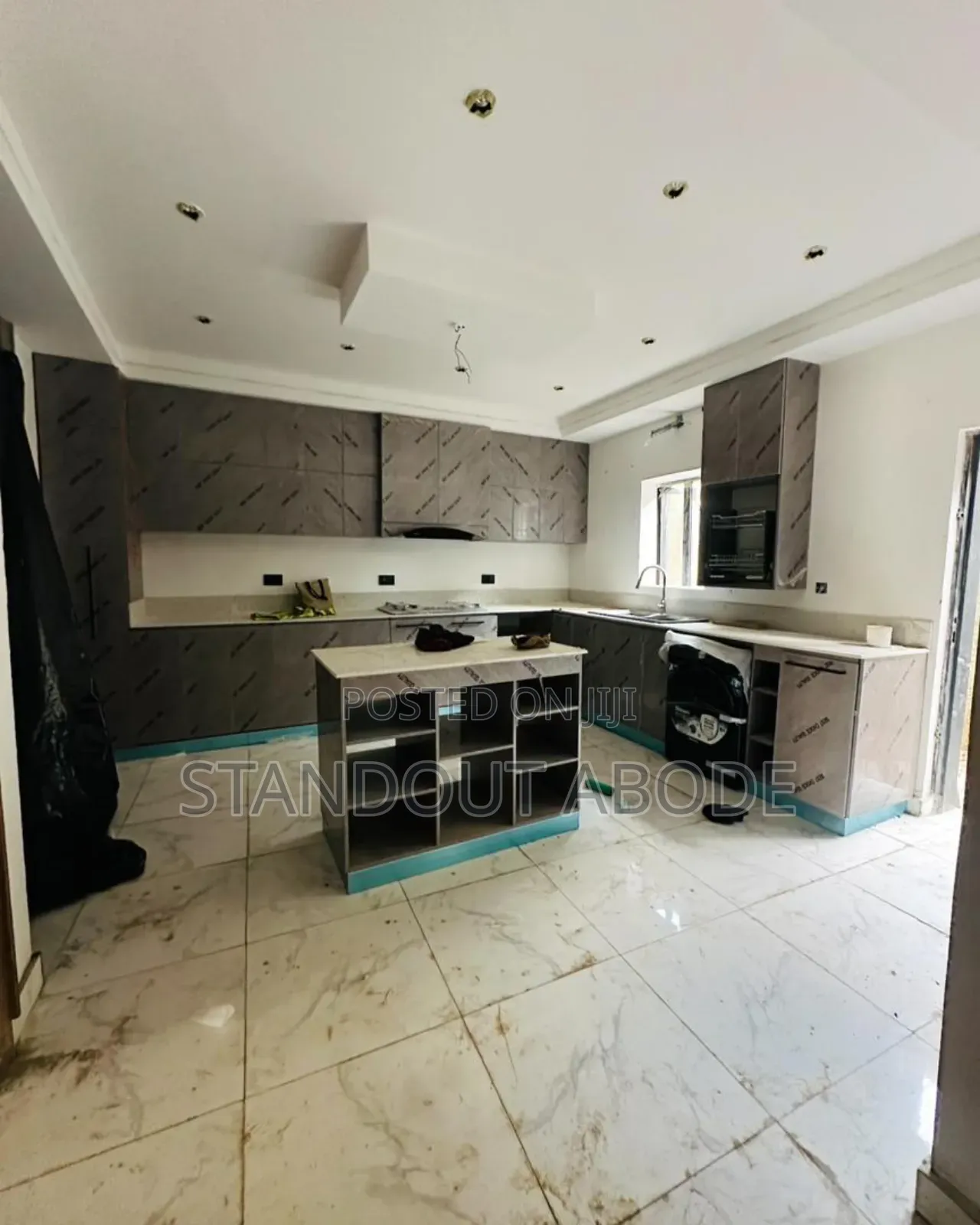 4bdrm Duplex in In An Estate, Adeniyi Jones for sale in Adeniyi Jones